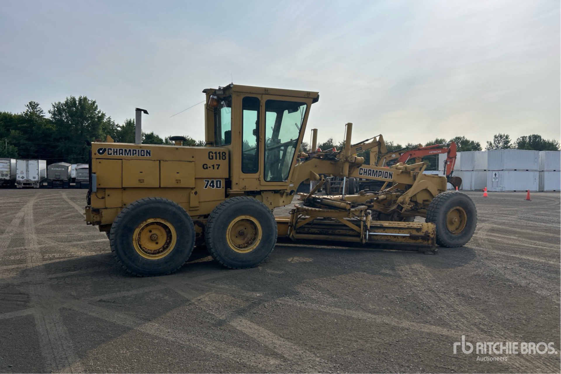 General Appearance with Picture, Right Rear Corner