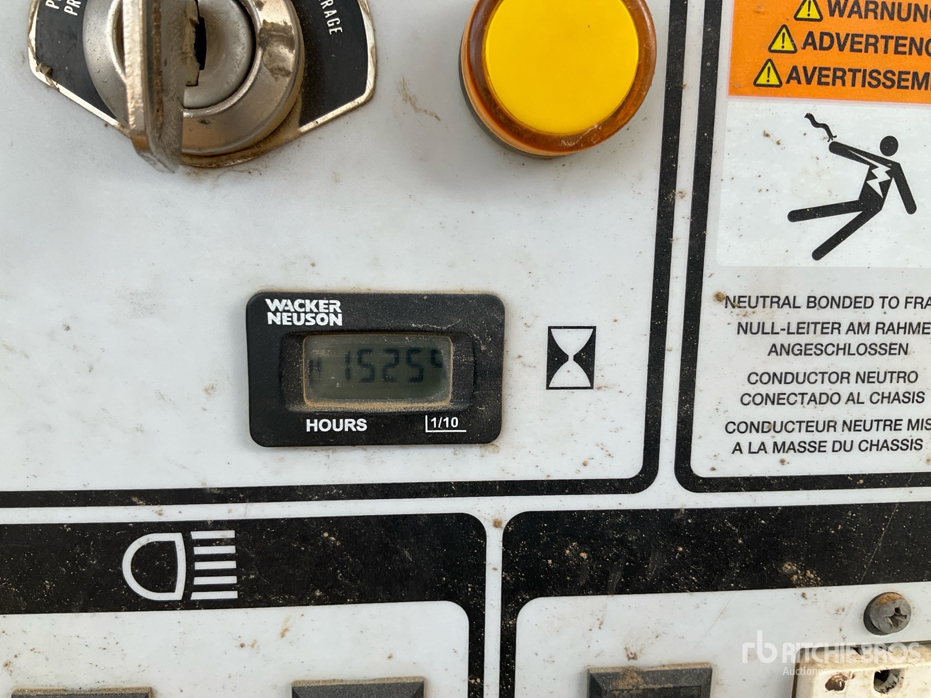General Appearance with Hour Meter / Odometer
