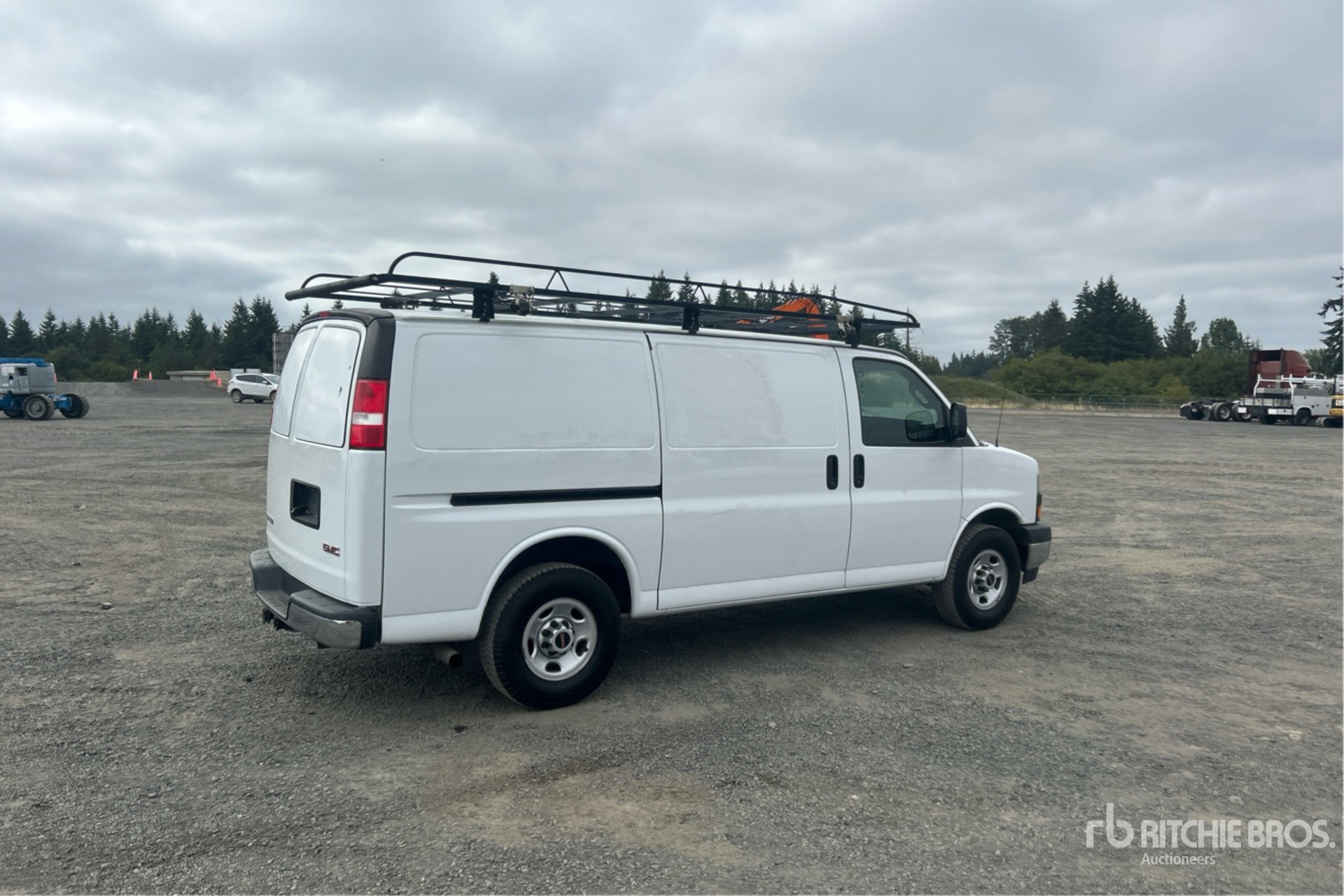 General Appearance with Picture, Right Rear Corner