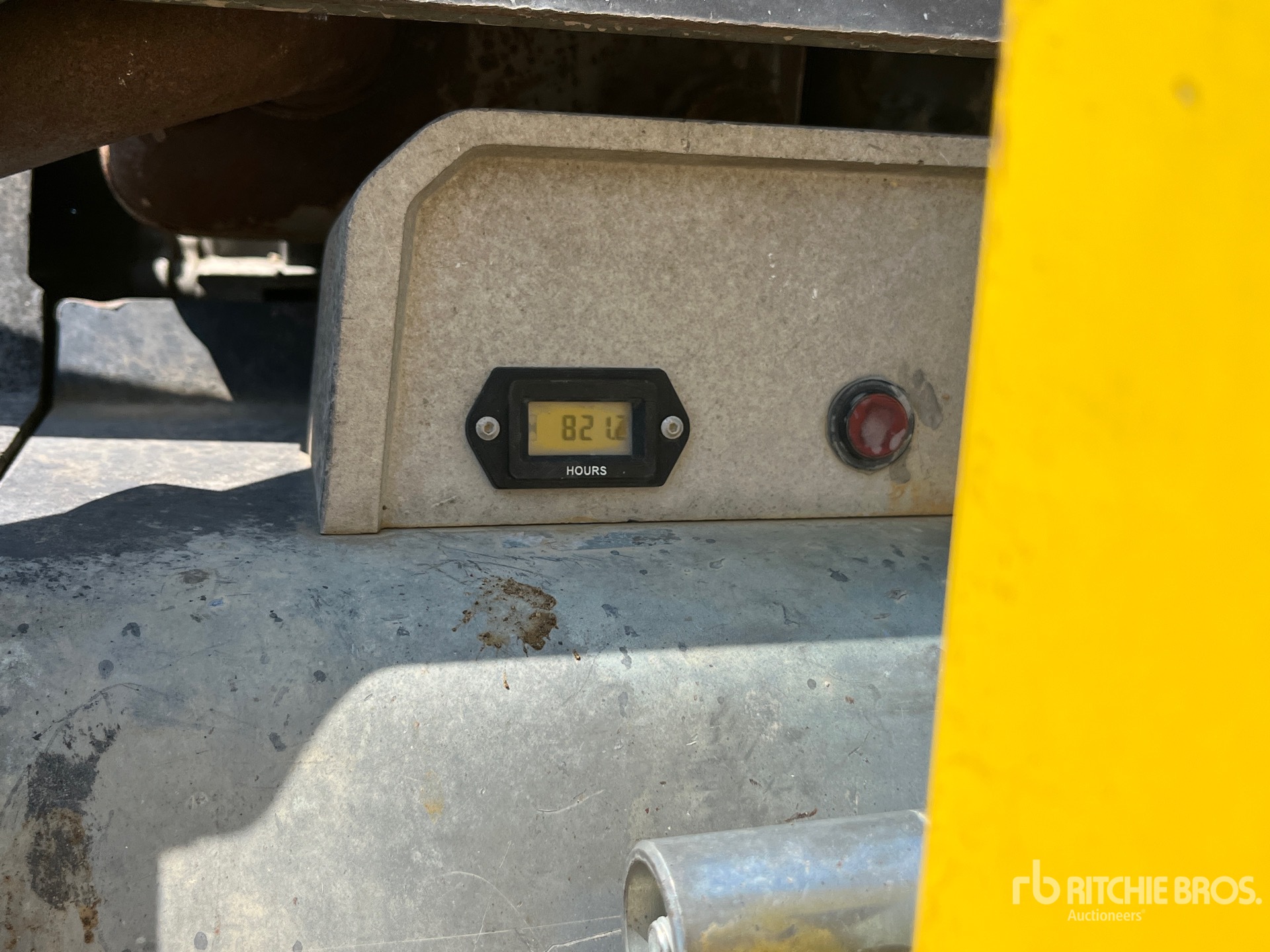 General Appearance with Hour Meter / Odometer