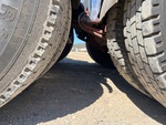 4 Underbody - Truck with 