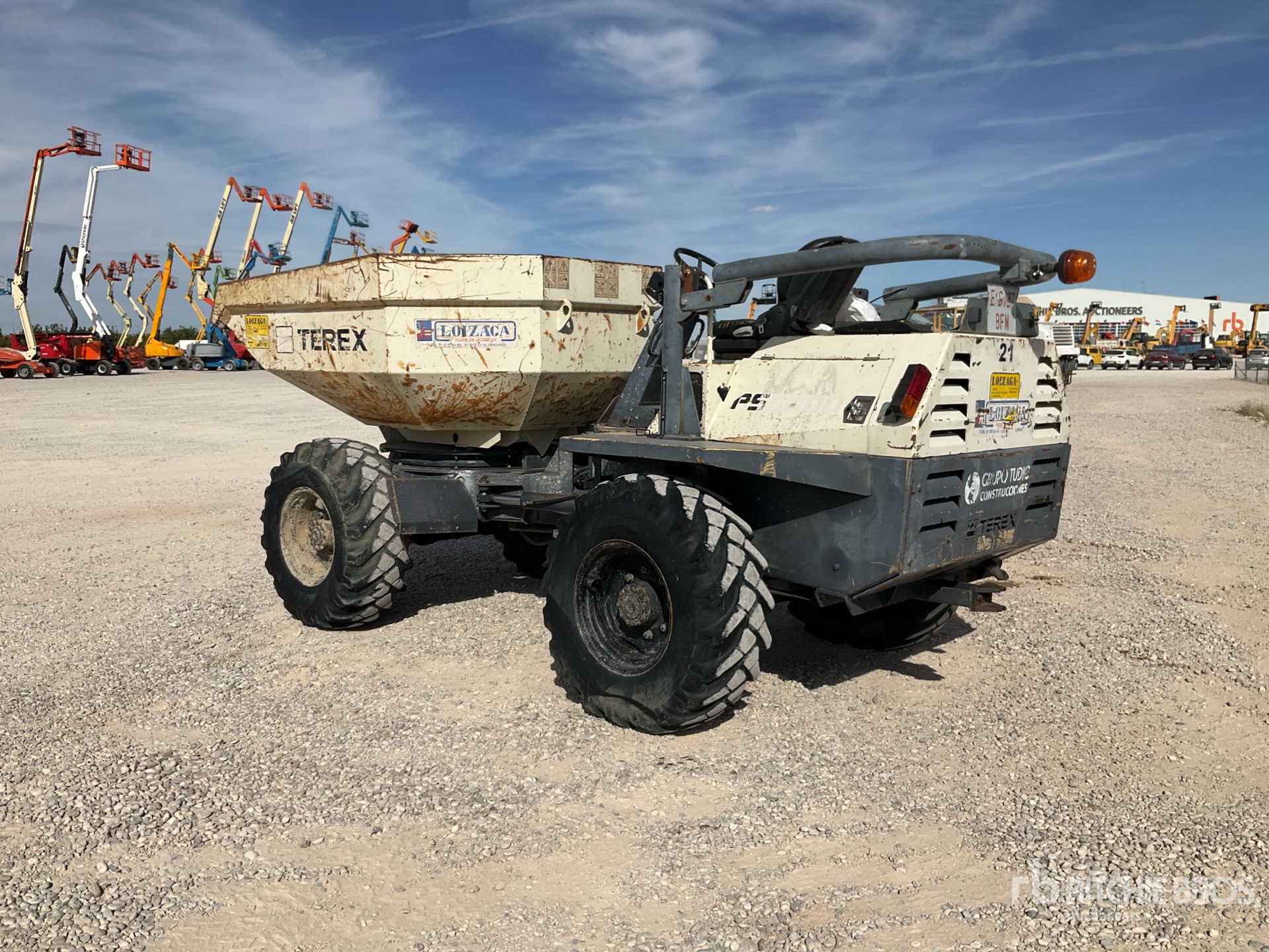 General Appearance with Picture, Left Rear Corner