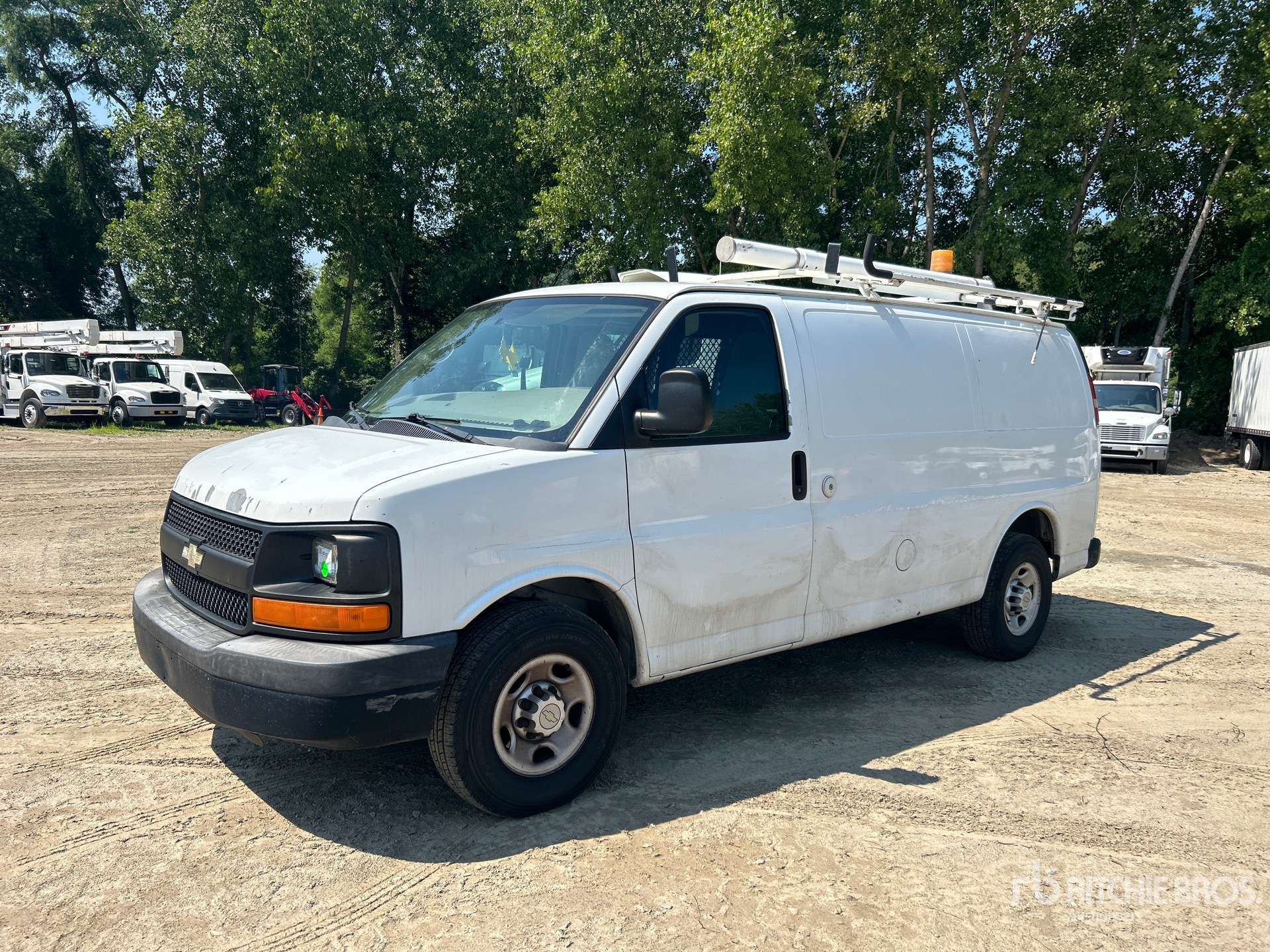 General Appearance with Featured Photo