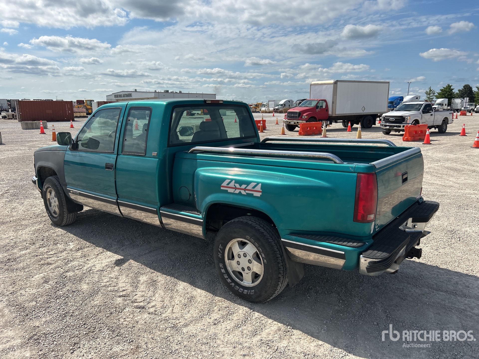 General Appearance with Picture, Left Rear Corner