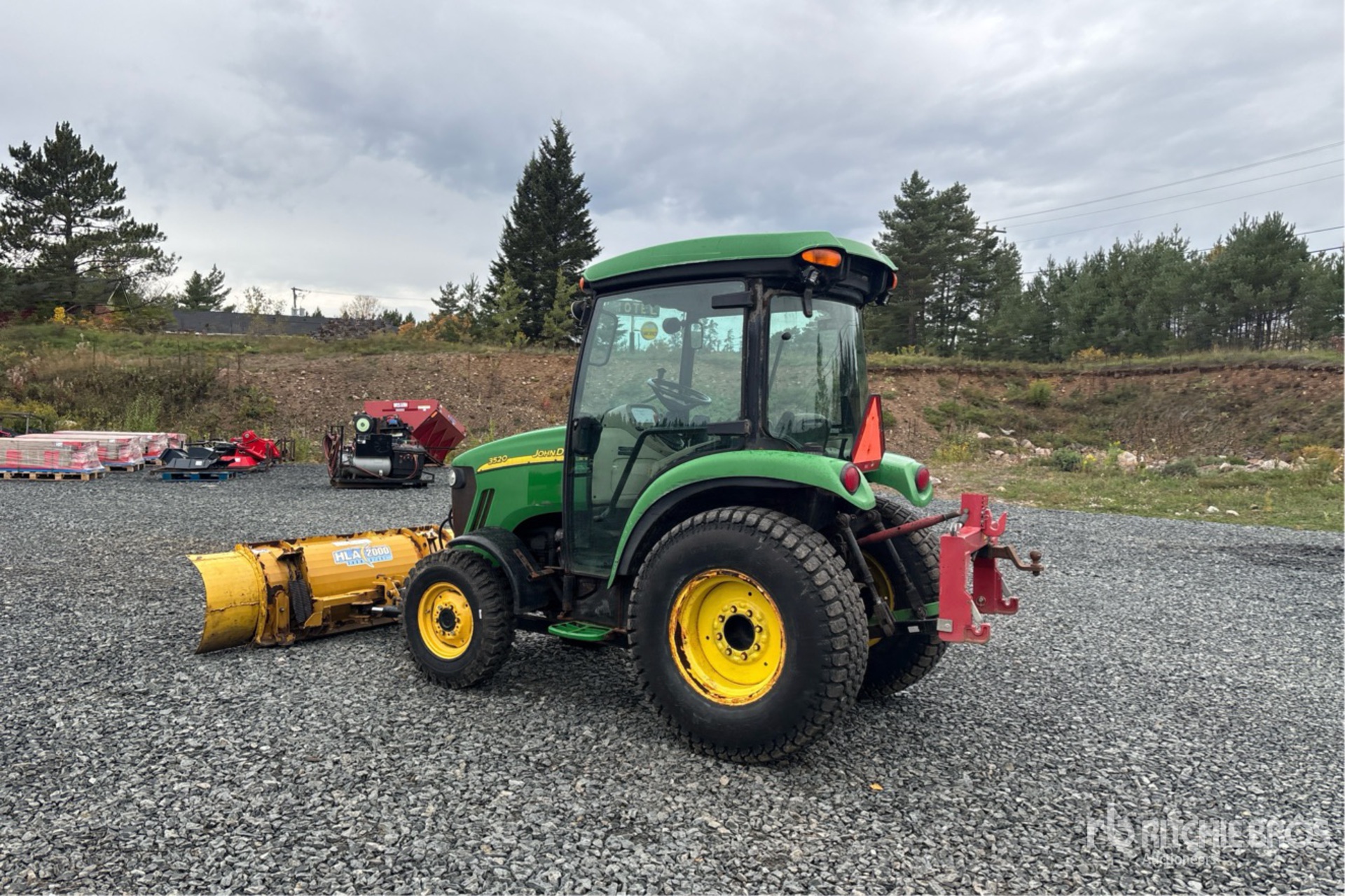 2006 John Deere 3520