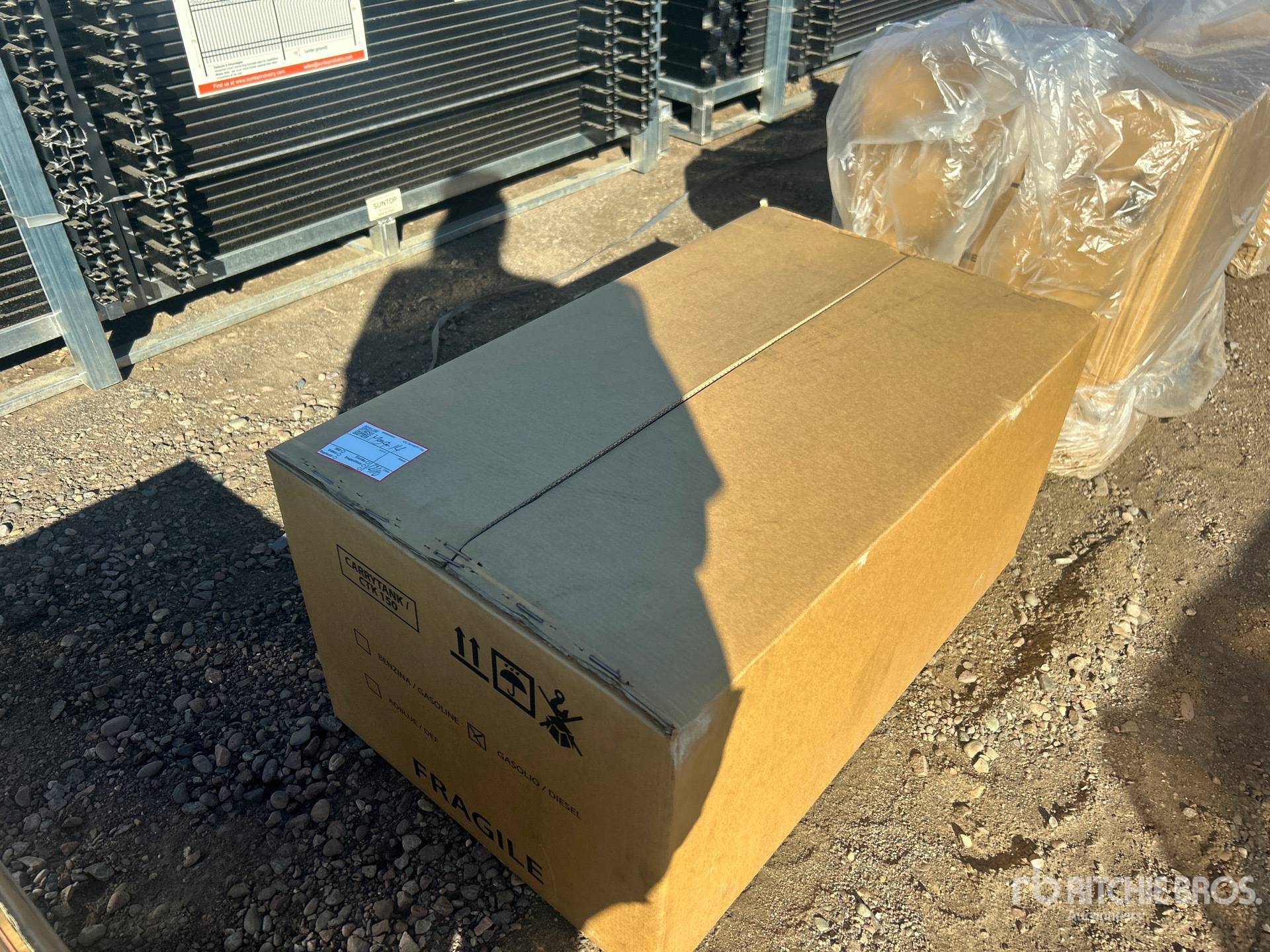 General Appearance with Bild, Ecke vorne links