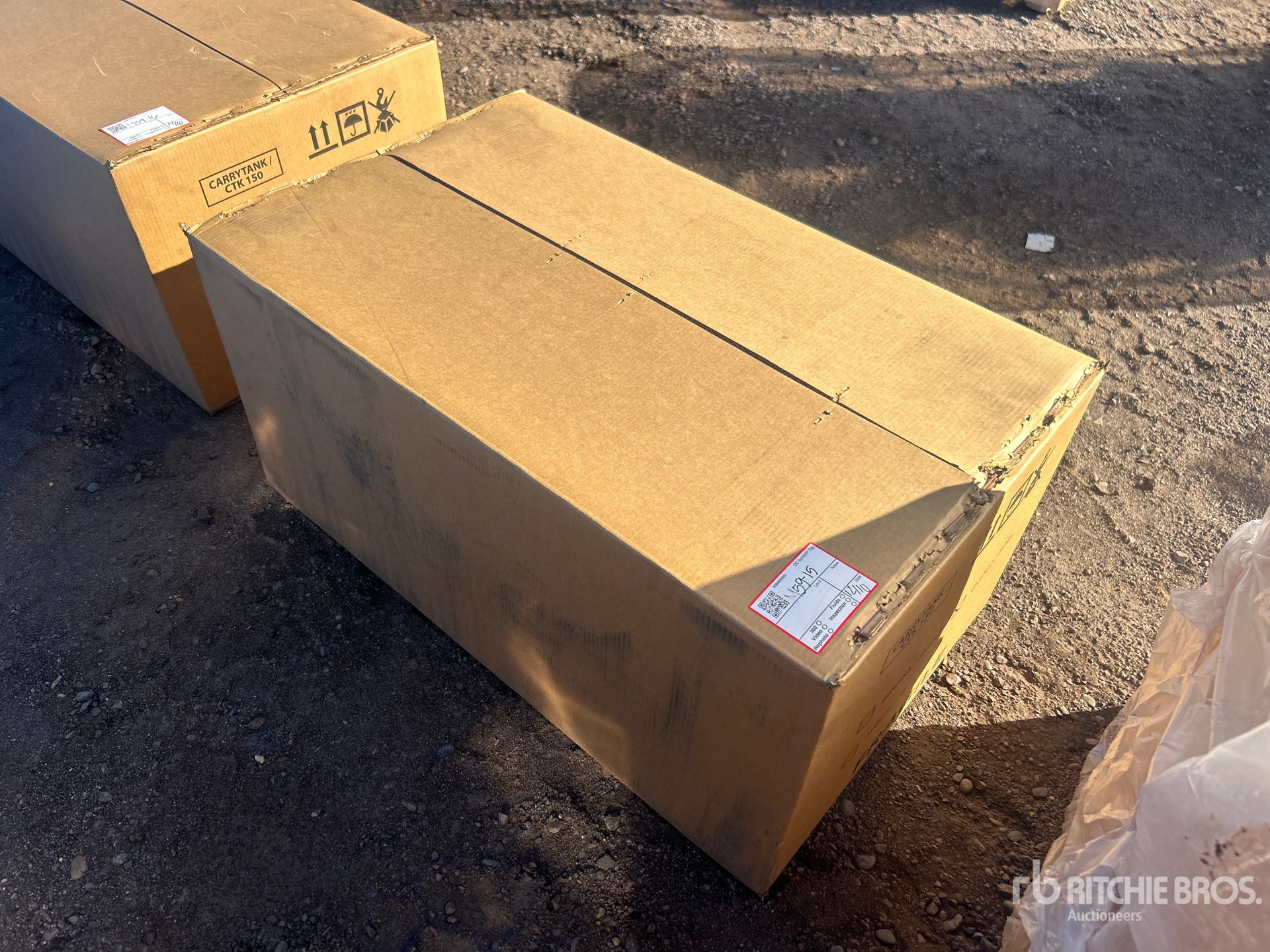 General Appearance with Bild, Ecke vorne rechts