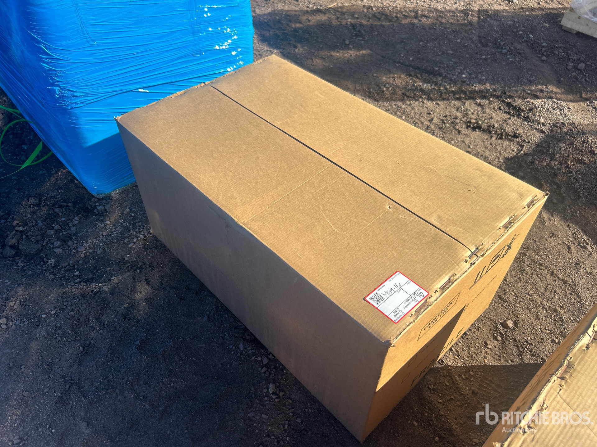 General Appearance with Bild, Ecke vorne rechts