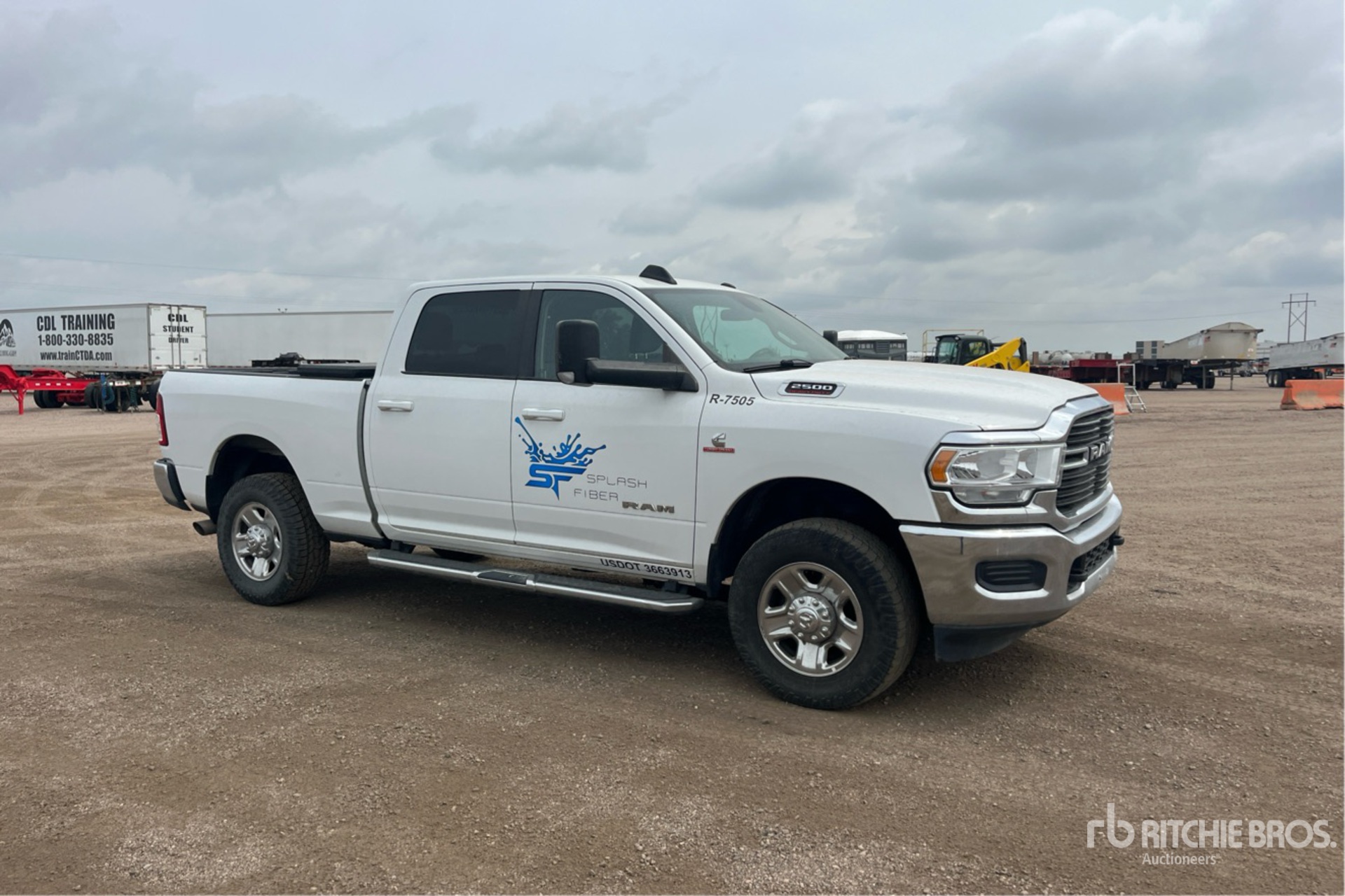 General Appearance with Picture, Right Front Corner