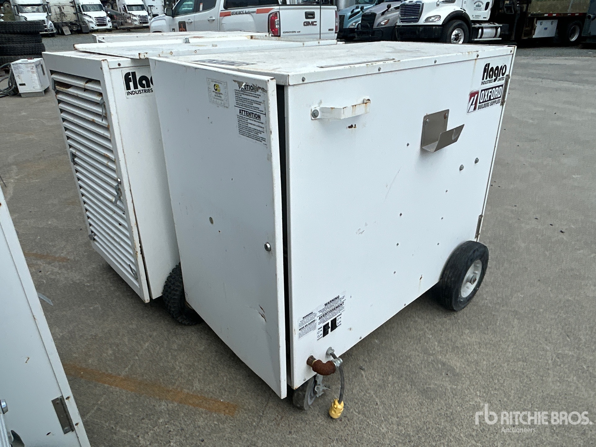 General Appearance with Picture, Right Rear Corner