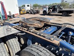 4 Underbody - Truck with 