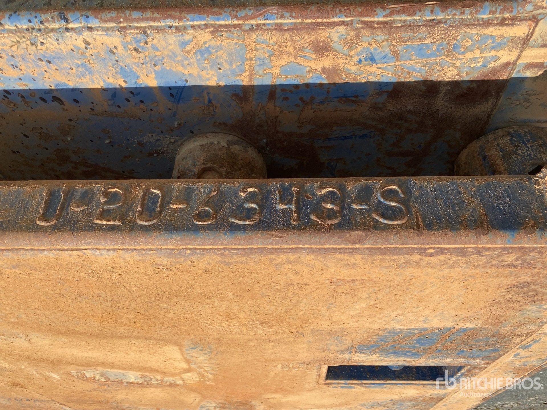General Appearance with Numero seriale/numero d’identificazione del veicolo (VIN)