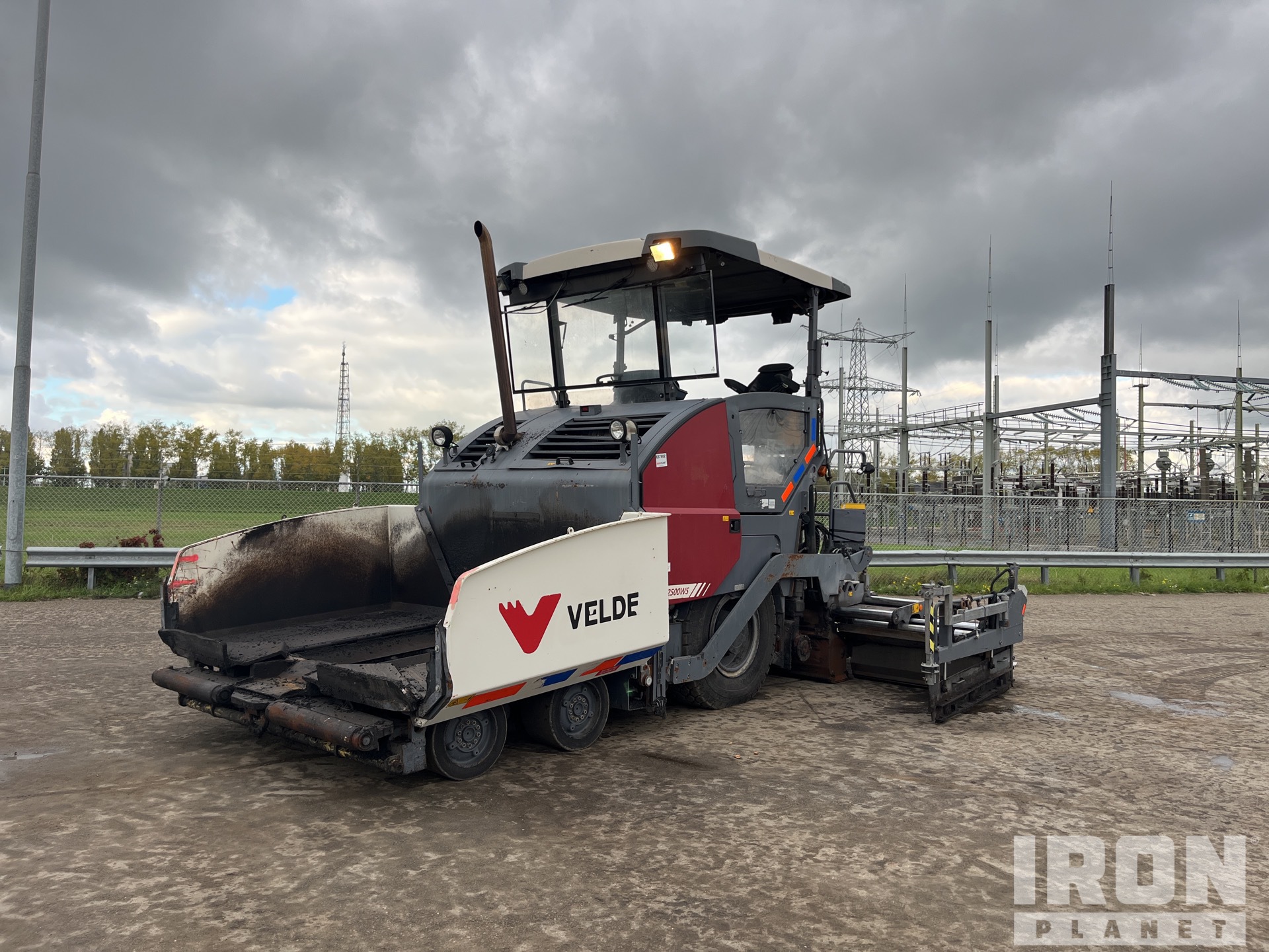 General Appearance with Featured Photo