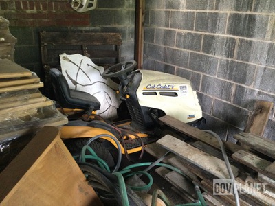 Club Cadet LT1042 Mower Tractor