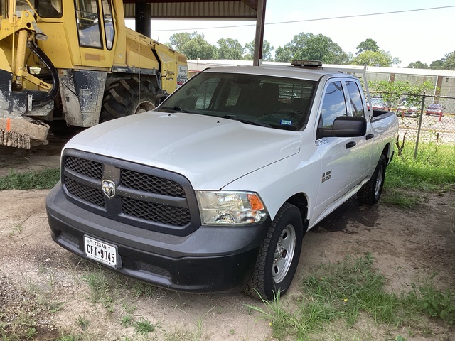 2013 Ram 1500 ST 4x2 Crew Cab Pickup