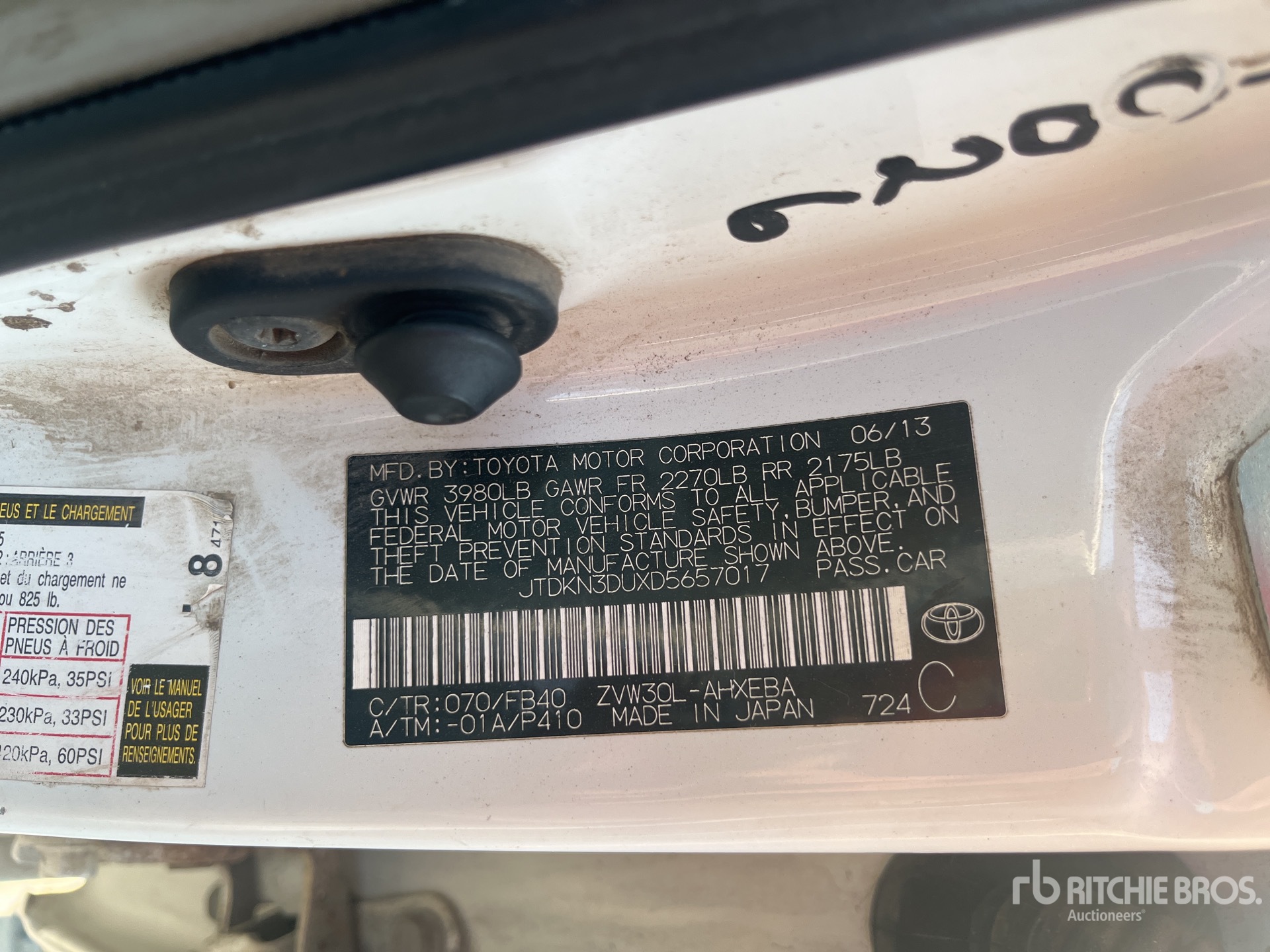 General Appearance with Serial Number / VIN