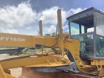 Hydraulics with Blade Lift Cylinders