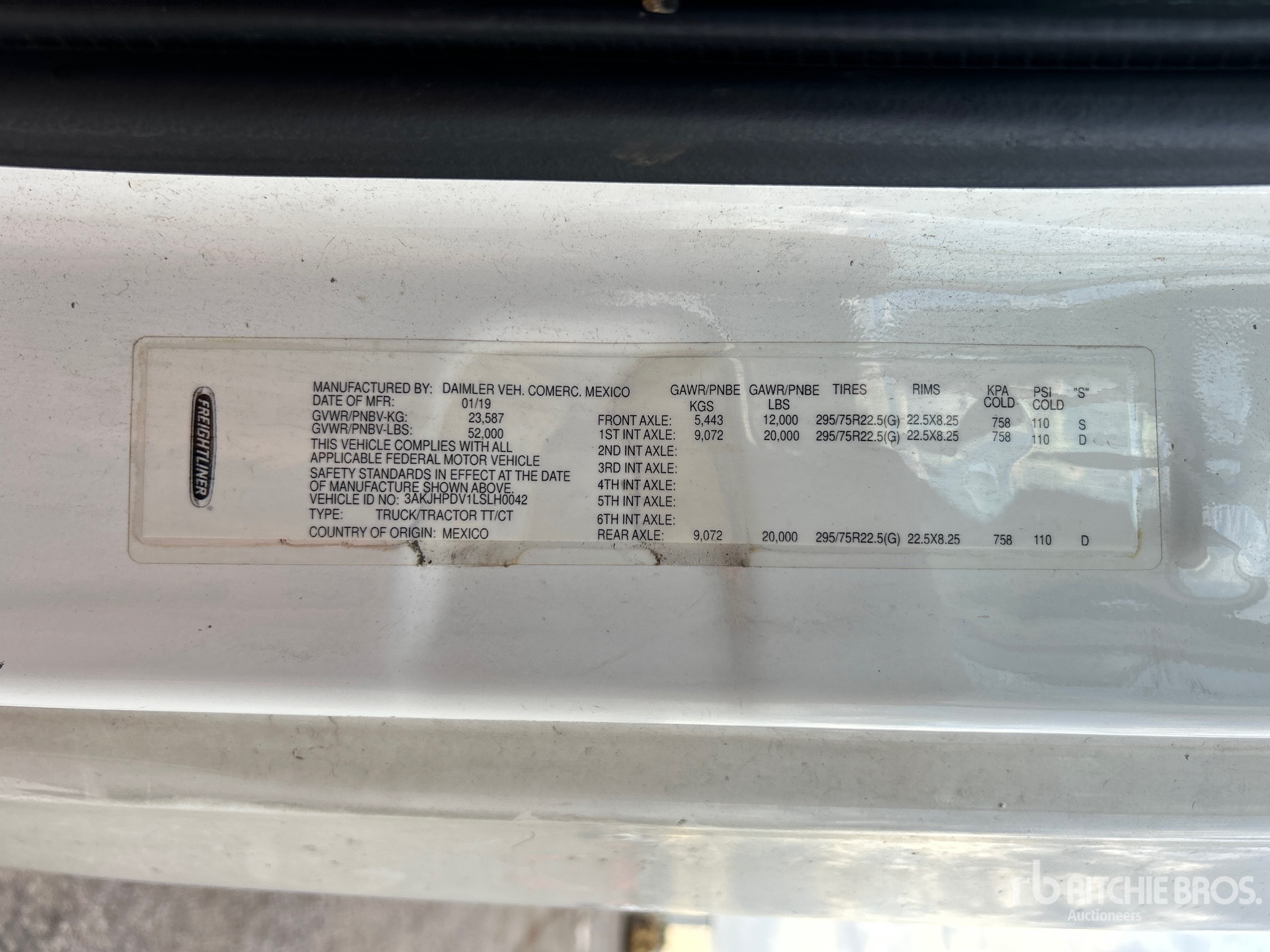 General Appearance with Serial Number / VIN
