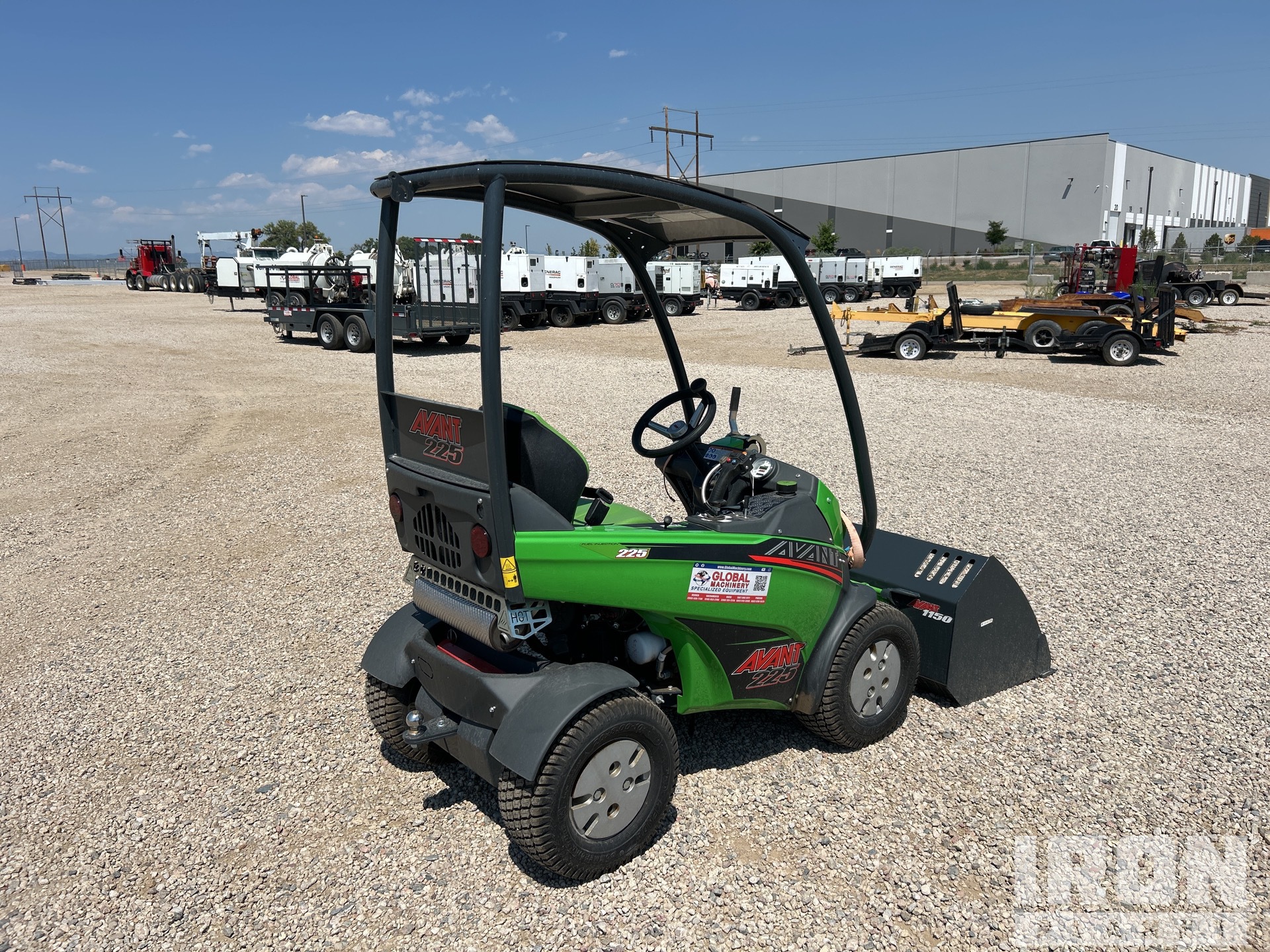 General Appearance with Picture, Right Rear Corner