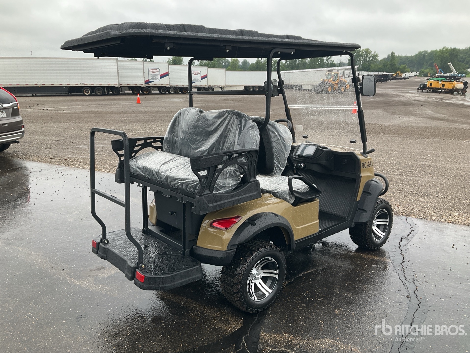General Appearance with Picture, Right Rear Corner