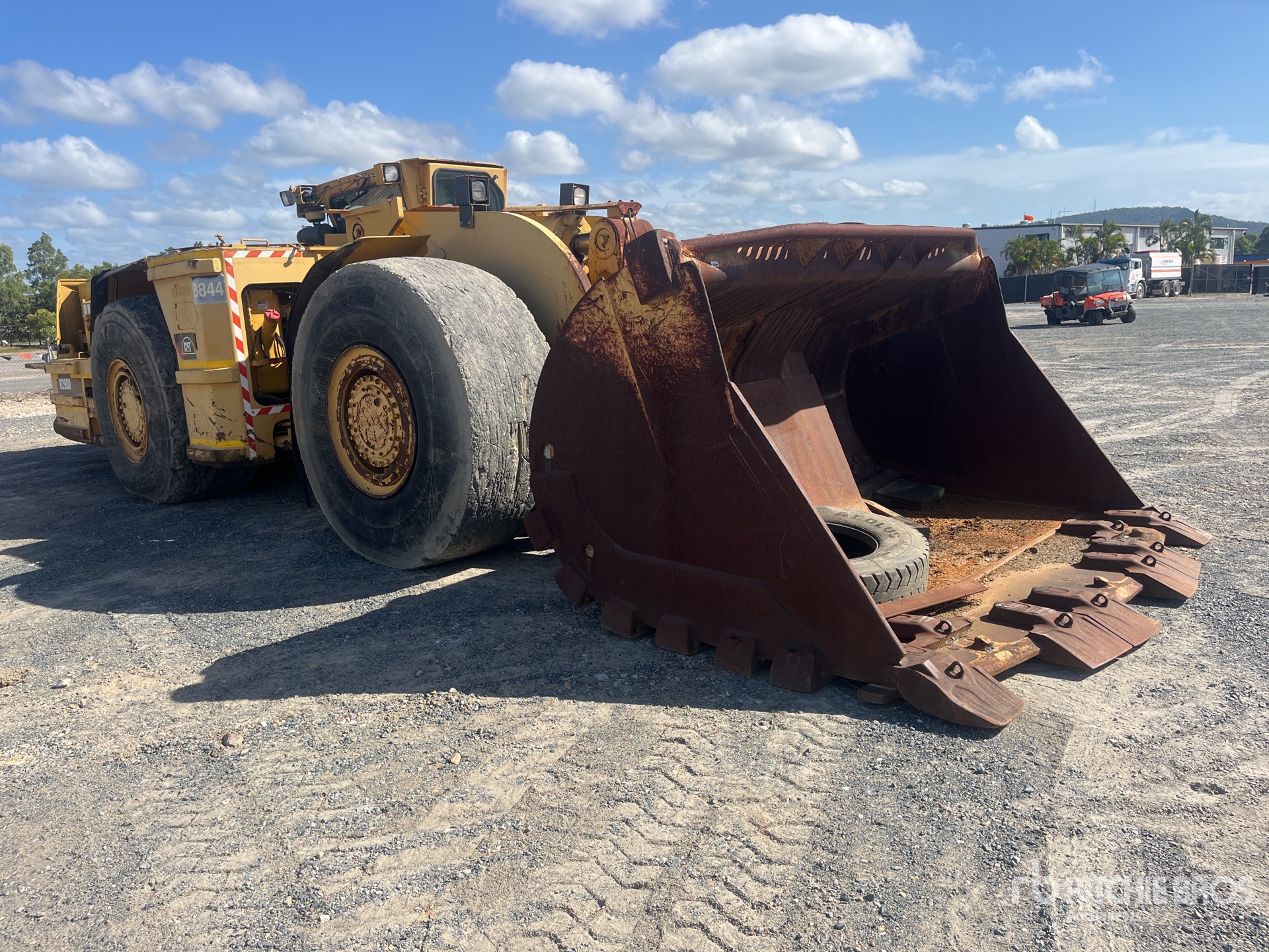 General Appearance with Imagen: esquina delantera derecha