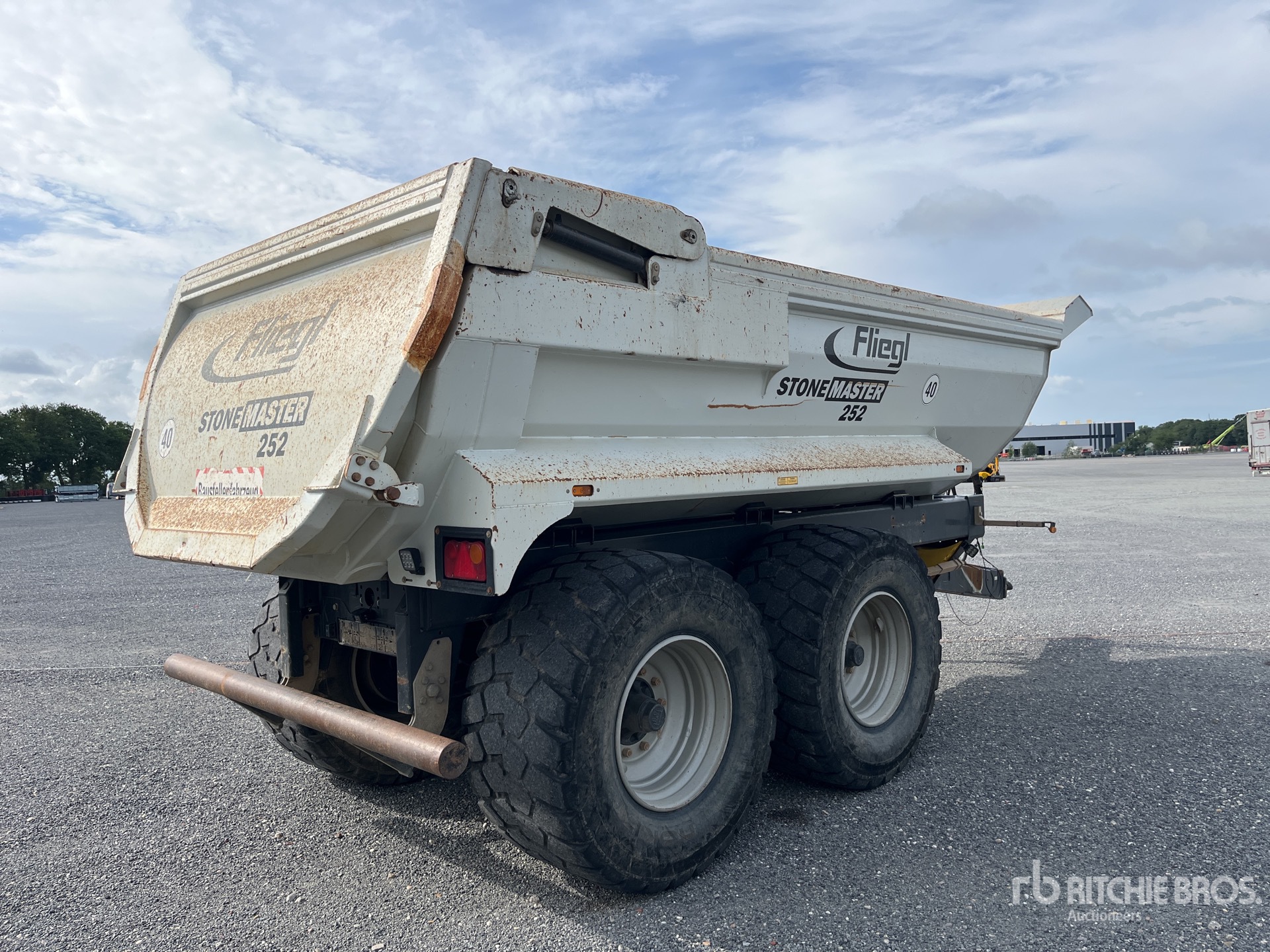 General Appearance with Picture, Right Rear Corner