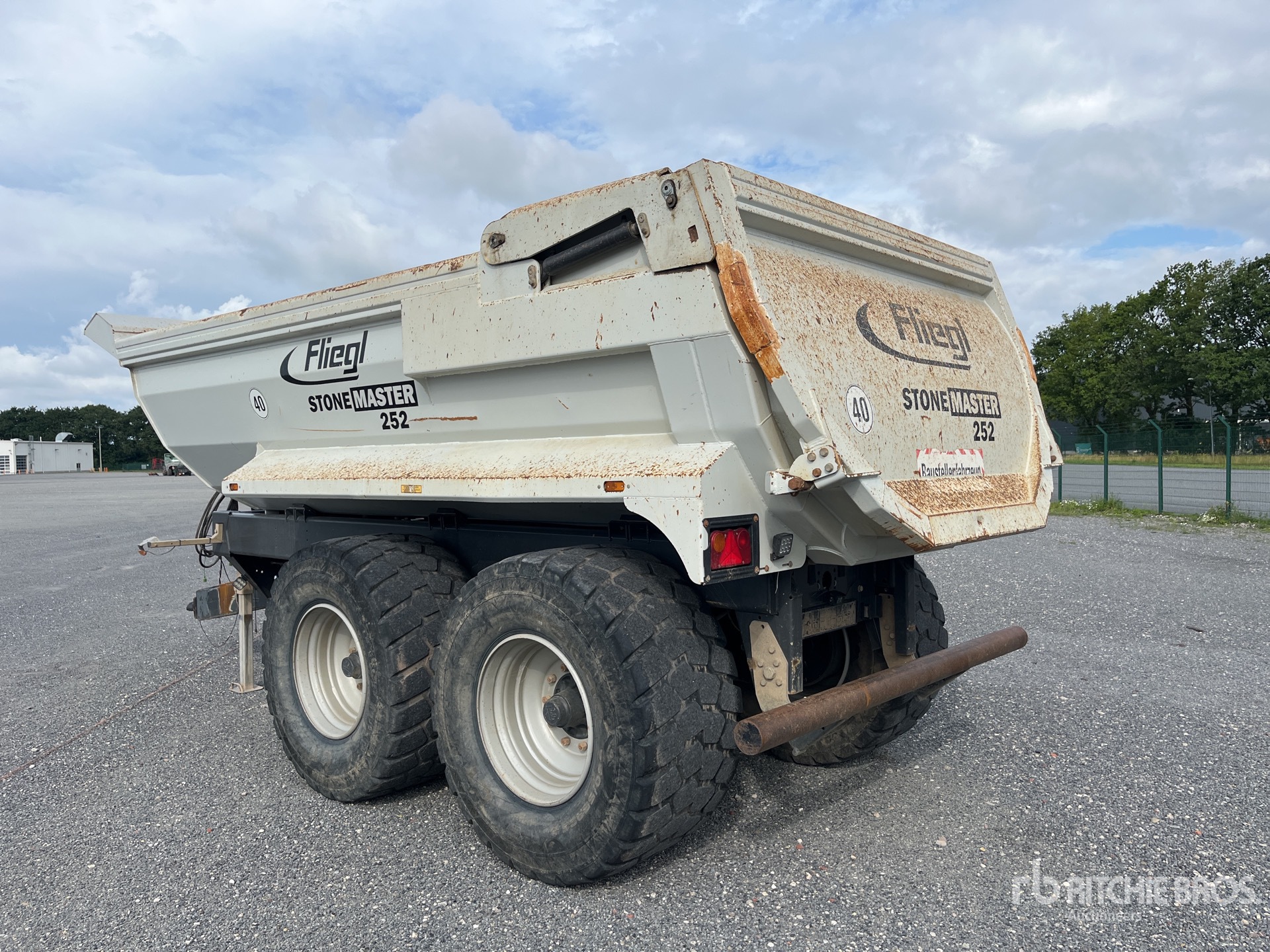 General Appearance with Picture, Left Rear Corner