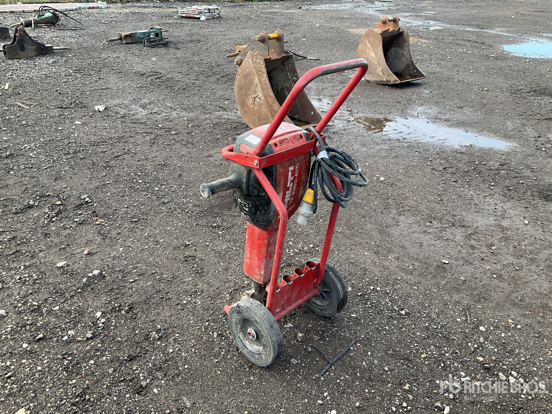 General Appearance with Picture, Left Rear Corner
