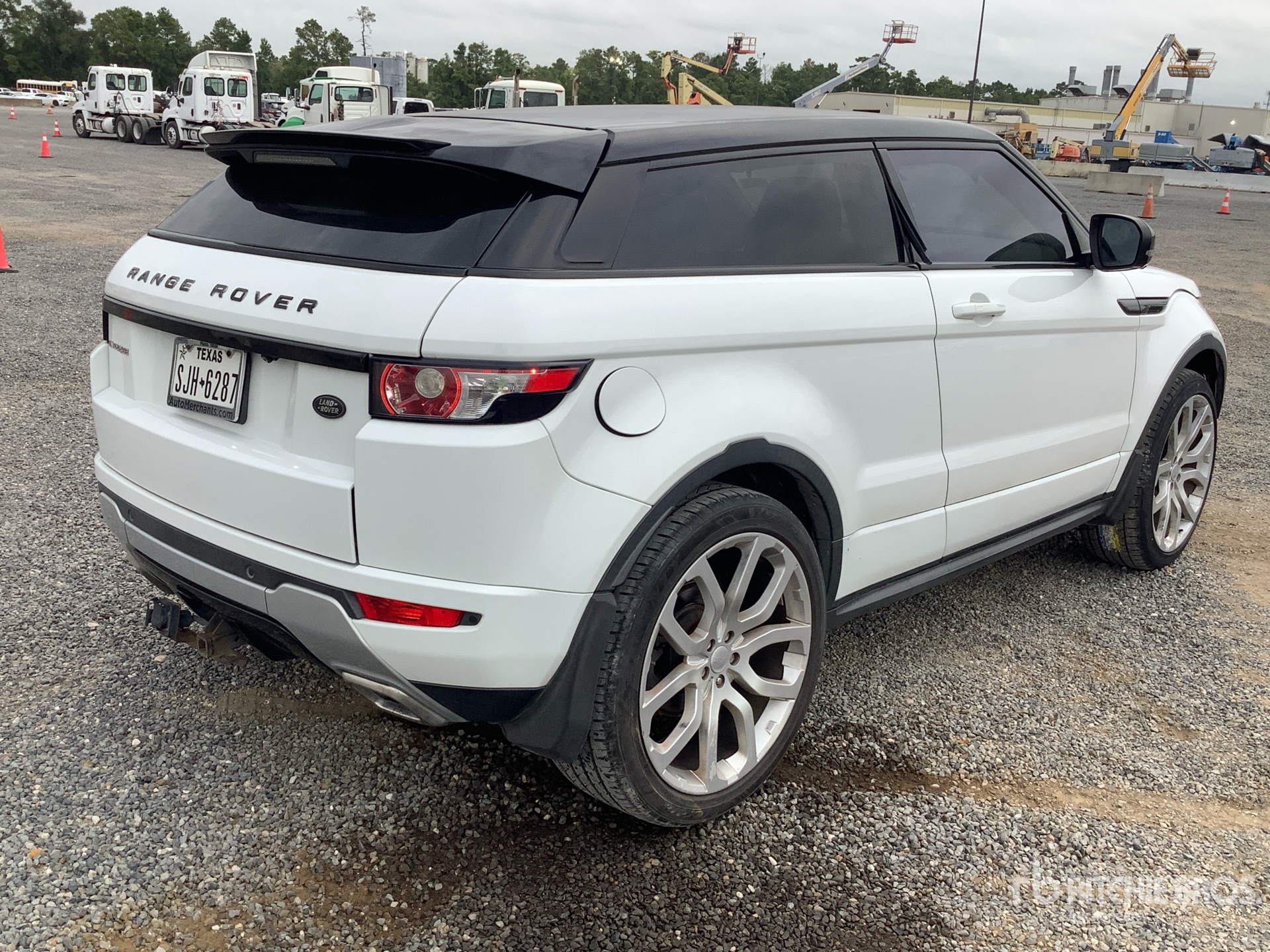 General Appearance with Picture, Right Rear Corner