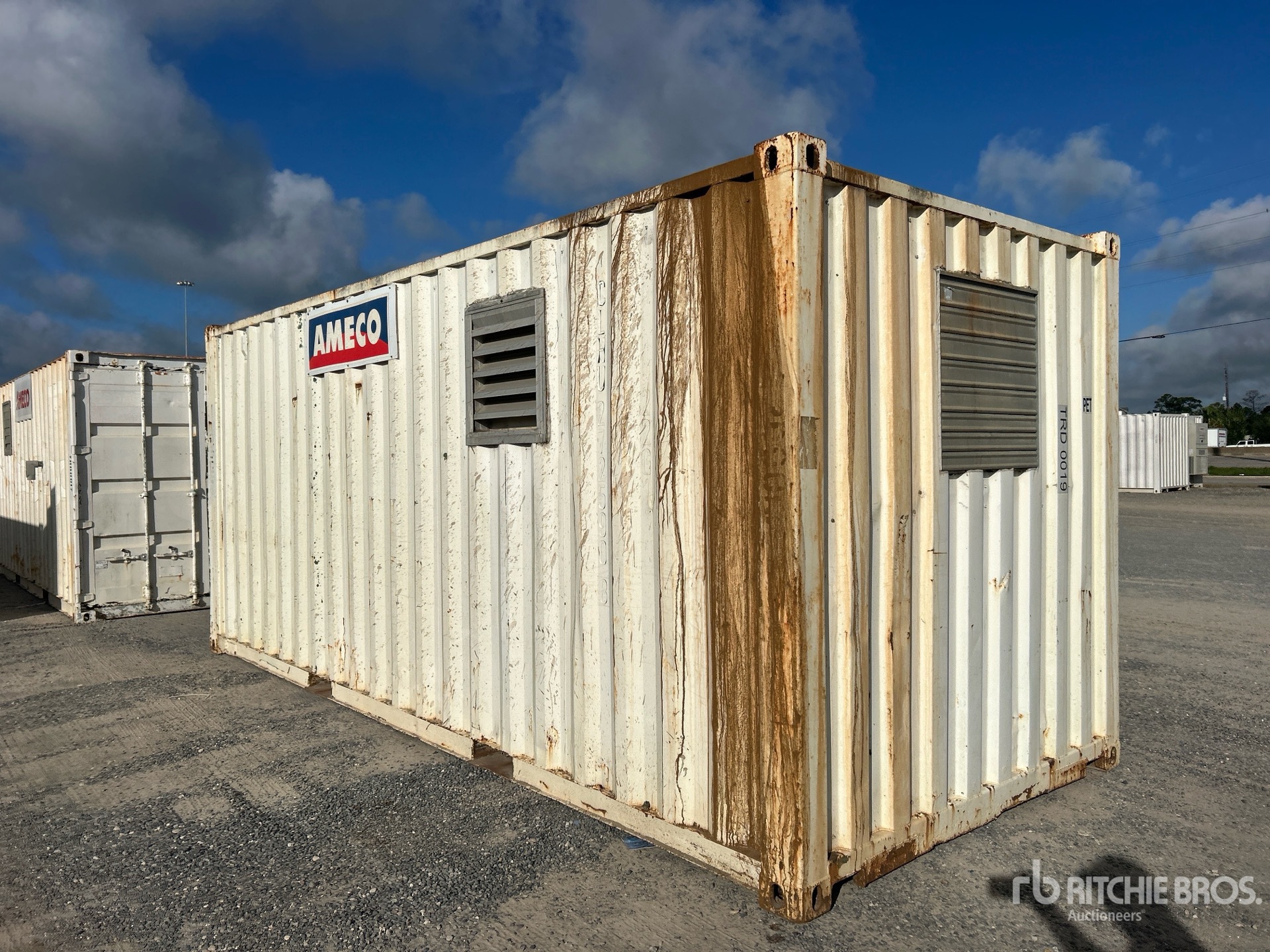 General Appearance with Bild, Ecke hinten links