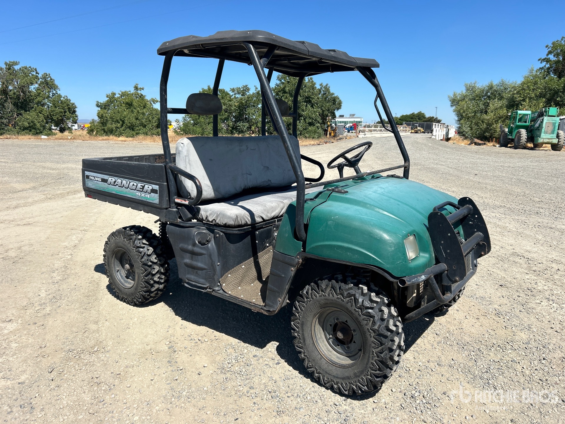 General Appearance with Picture, Right Front Corner