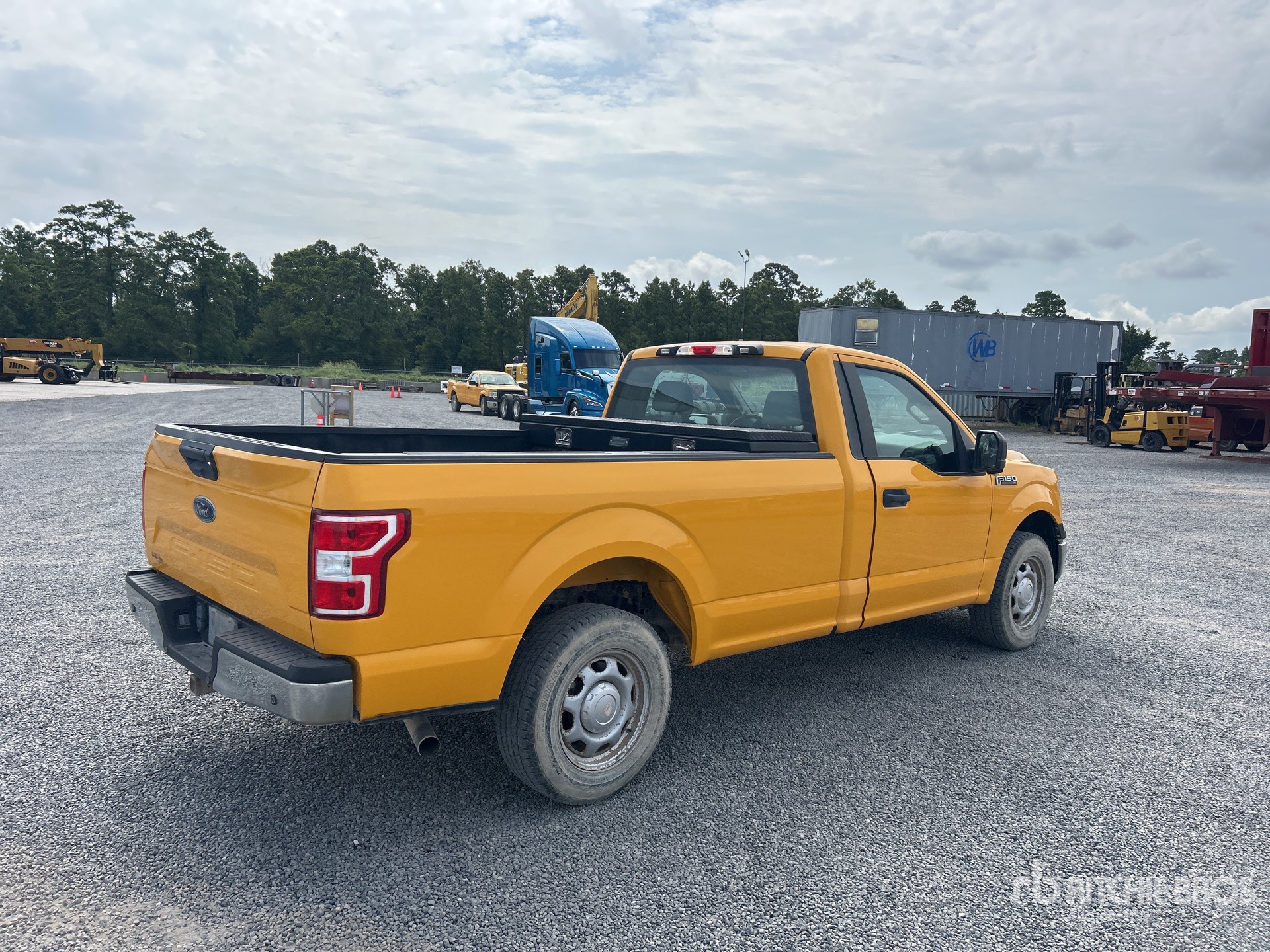 General Appearance with Picture, Right Rear Corner