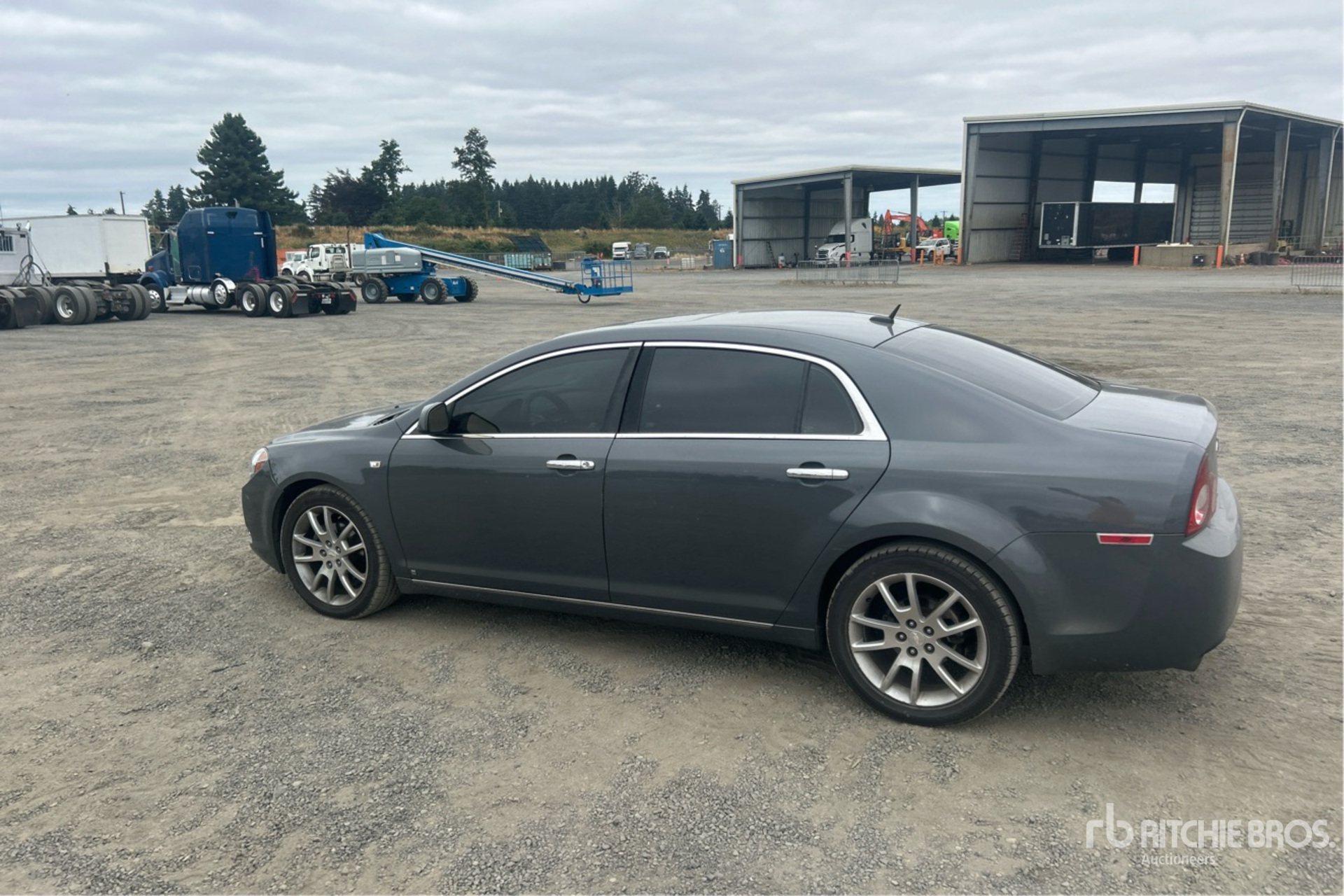 General Appearance with Picture, Left Rear Corner