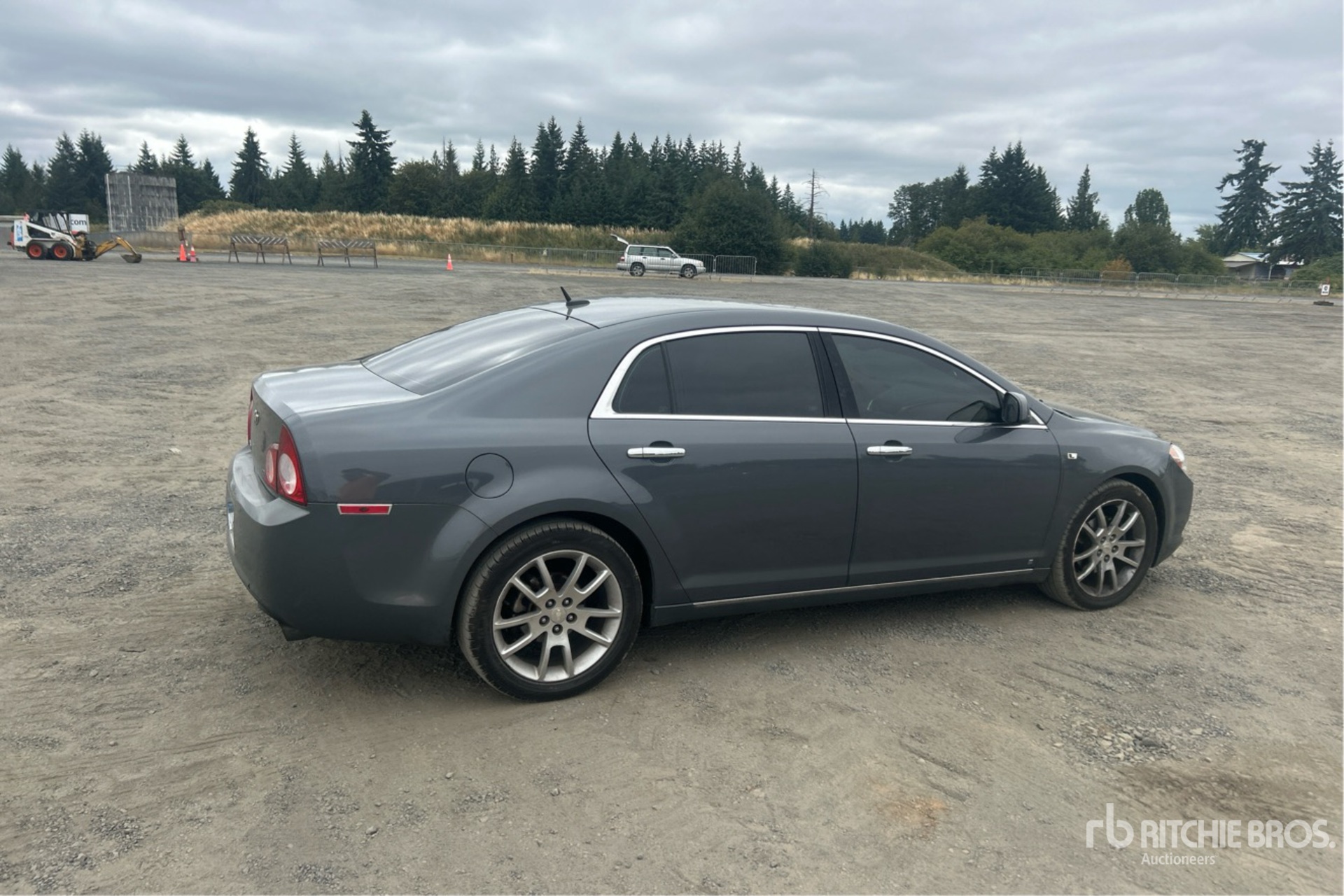 General Appearance with Picture, Right Rear Corner