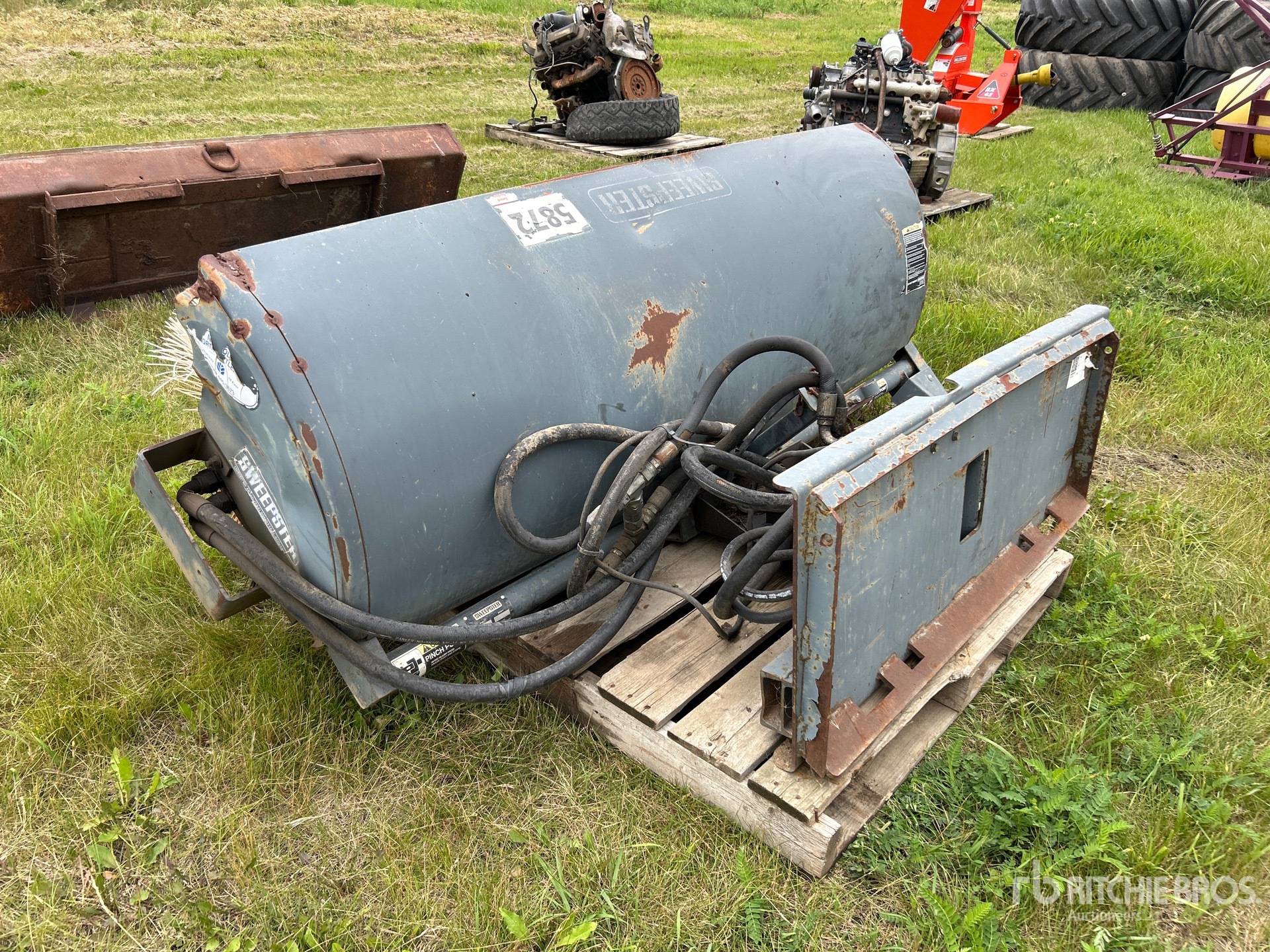General Appearance with Picture, Left Rear Corner