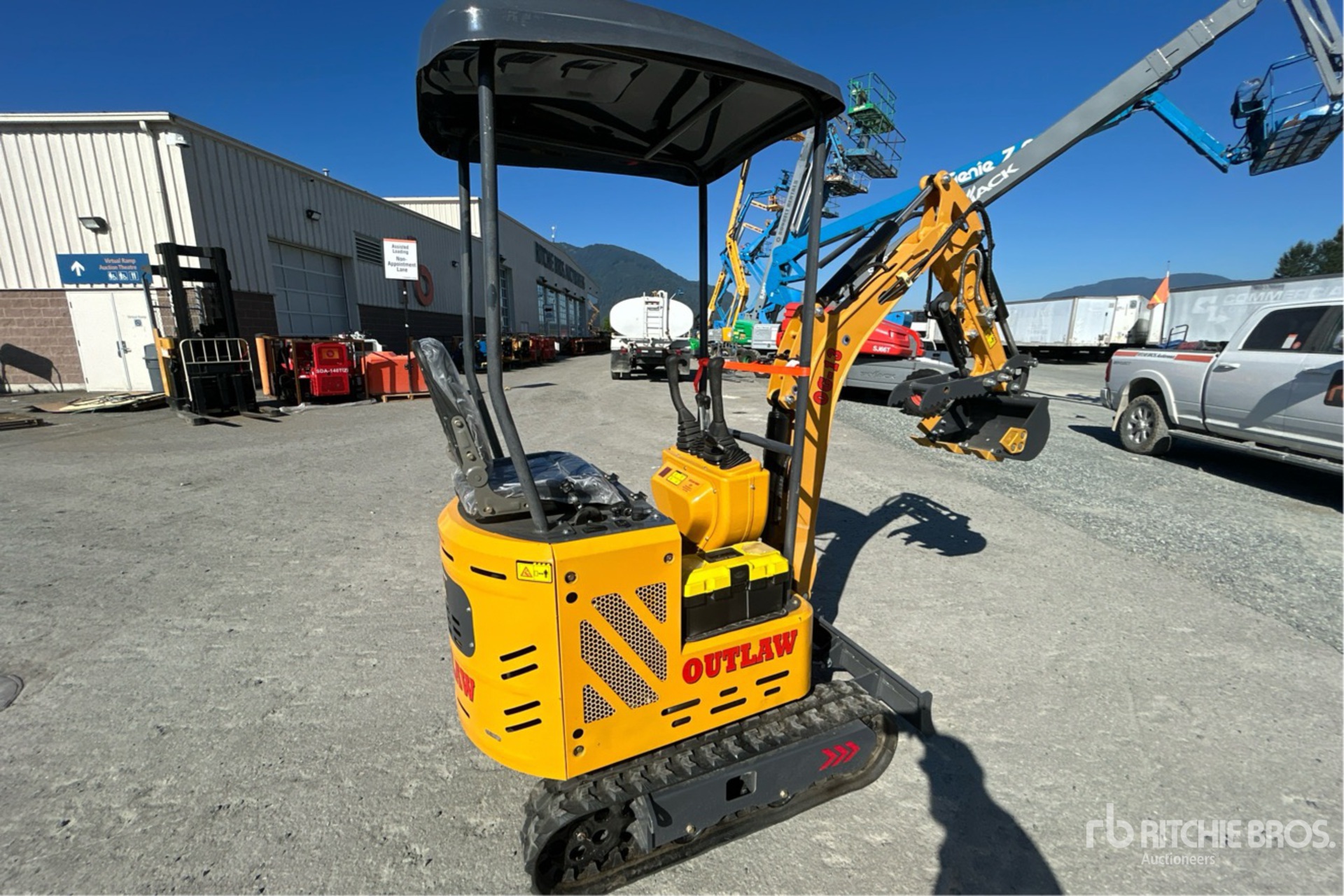 General Appearance with Picture, Right Rear Corner