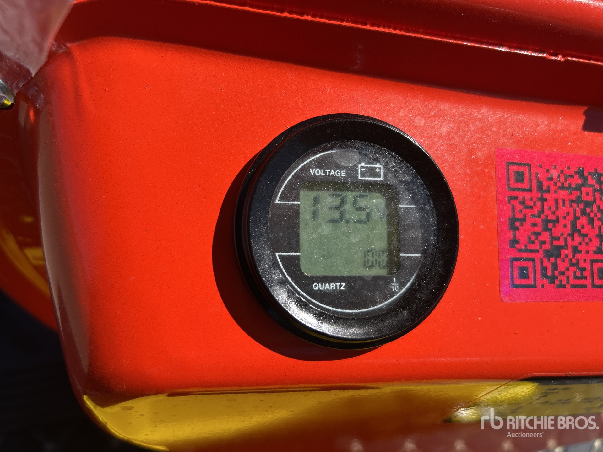 General Appearance with Hour Meter / Odometer