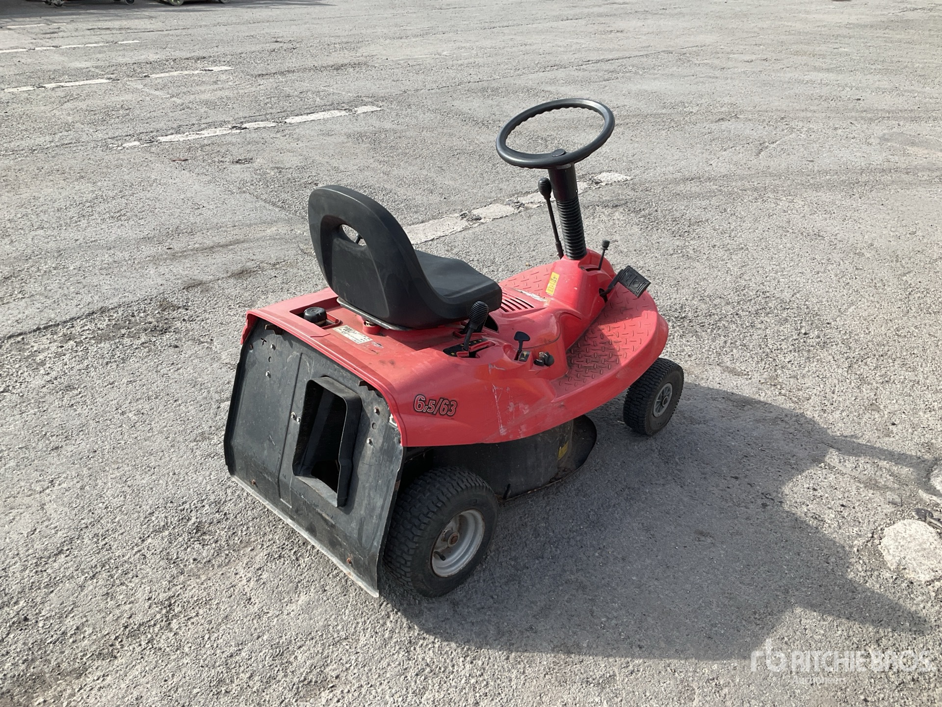 General Appearance with Picture, Right Rear Corner