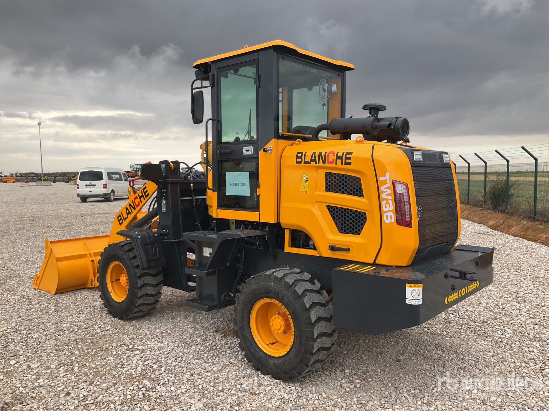 General Appearance with Picture, Left Rear Corner