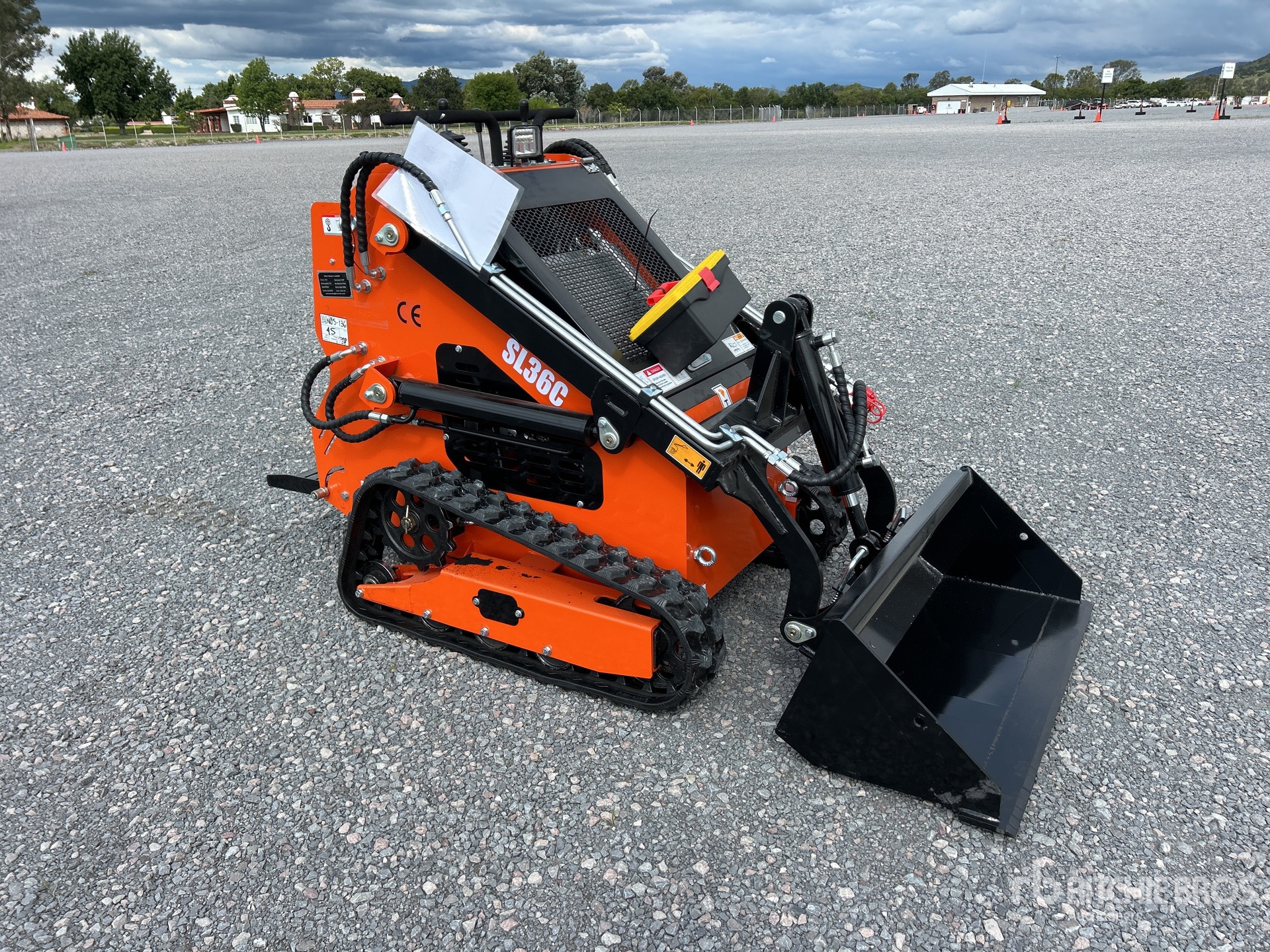 MINI CARGADOR SOBRE ORUGAS 2025 SDLOOL 36C