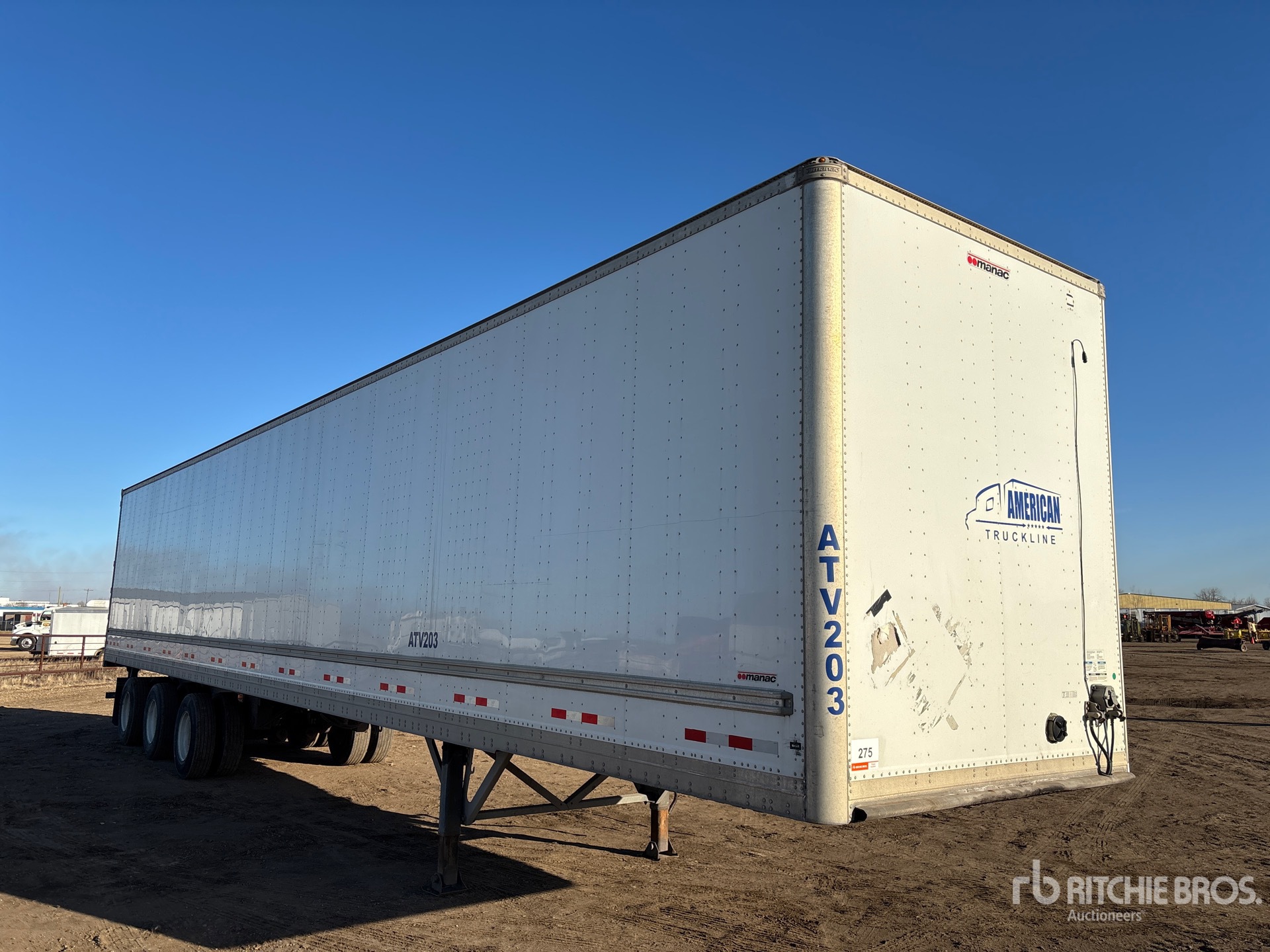 Aspect général with Image, coin avant droit