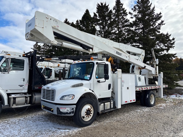 Versalift on 2016 Freightliner M2 106 4x2 Bucket Truck