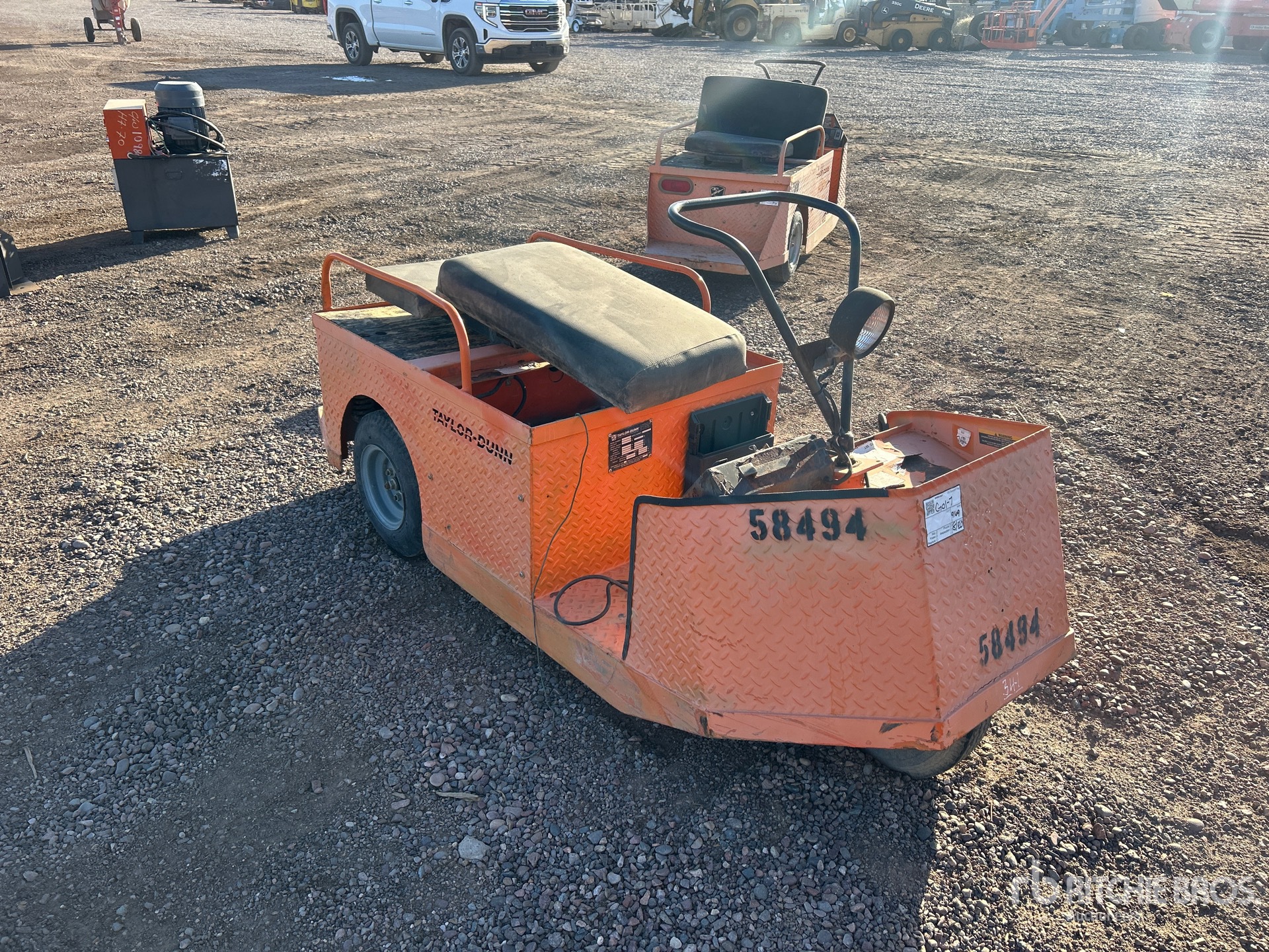 General Appearance with Picture, Right Front Corner