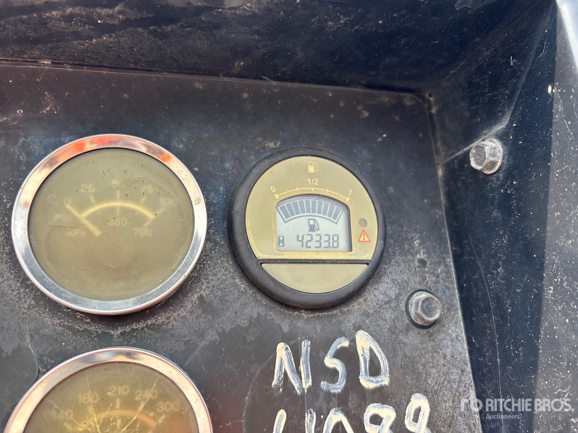 General Appearance with Hour Meter / Odometer
