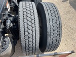 4 Underbody - Truck with 