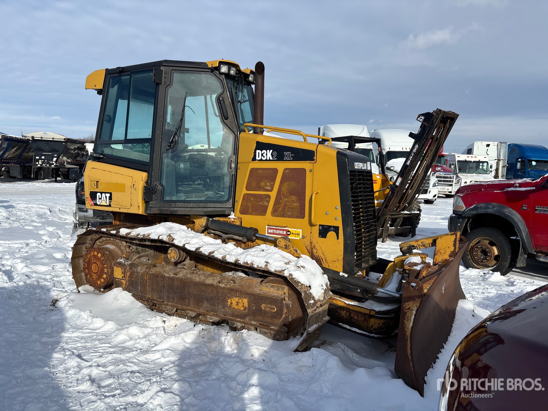 General Appearance with Picture, Right Front Corner