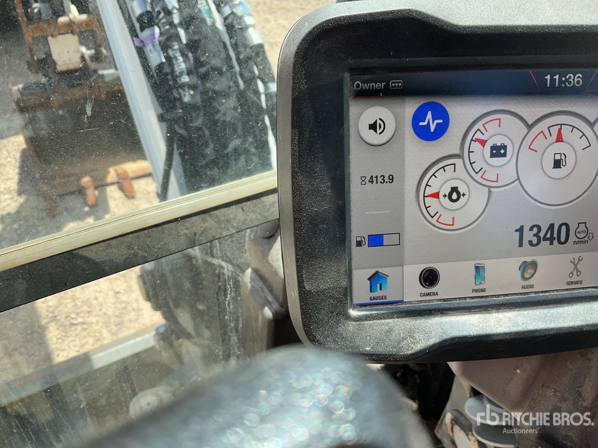 General Appearance with Hour Meter / Odometer
