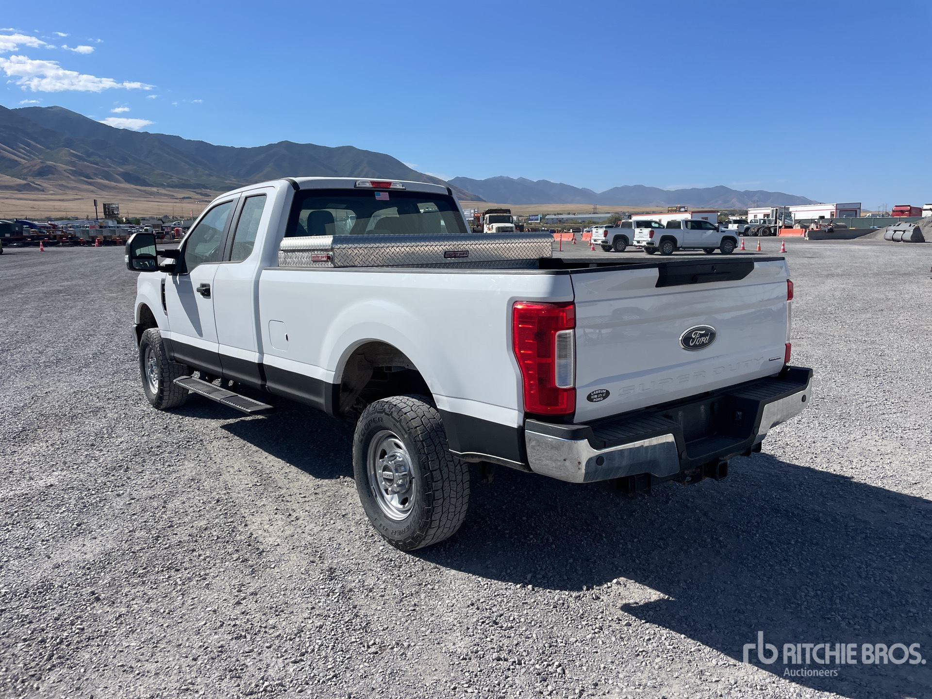 General Appearance with Picture, Left Rear Corner