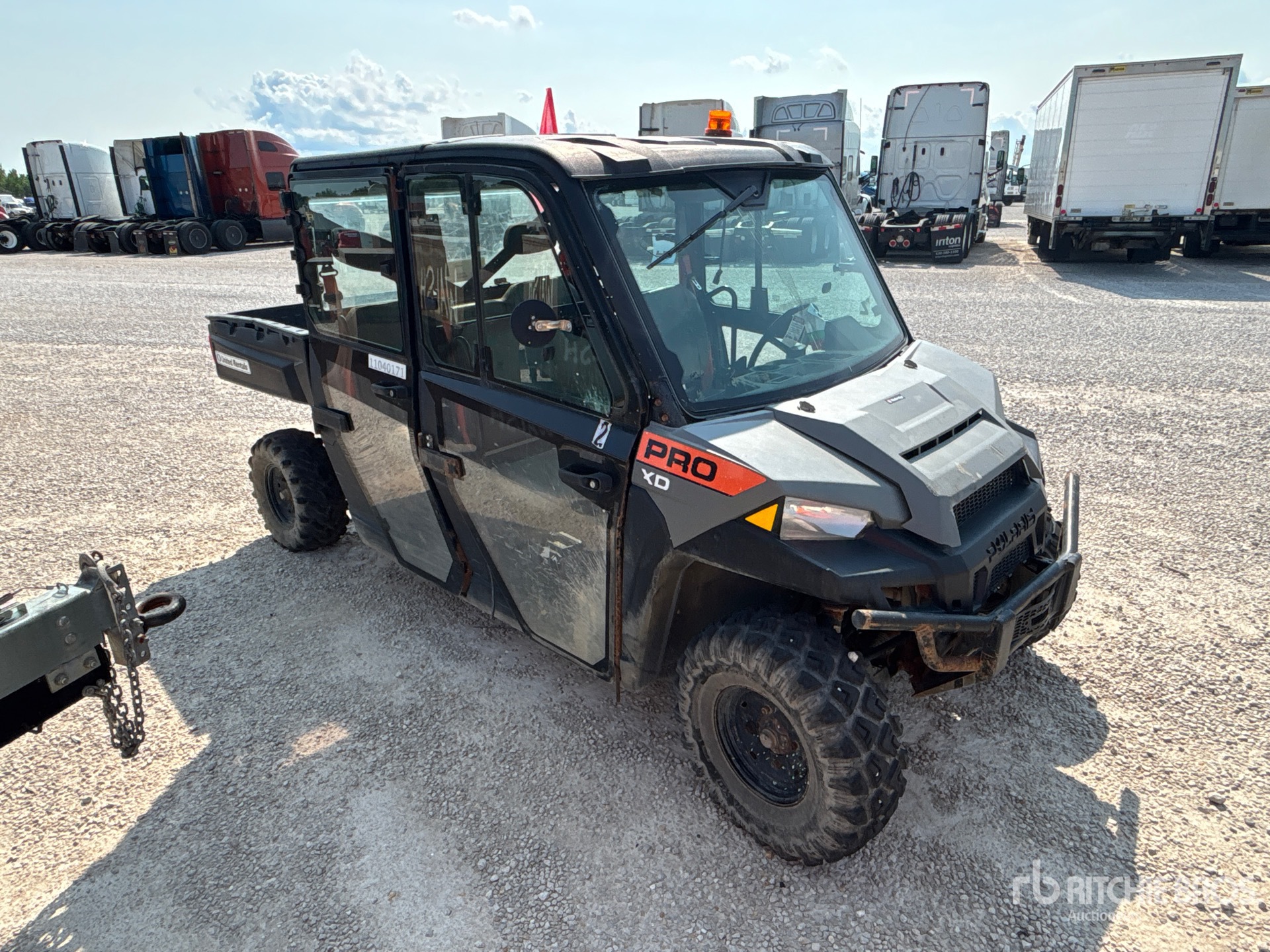 General Appearance with Picture, Right Front Corner