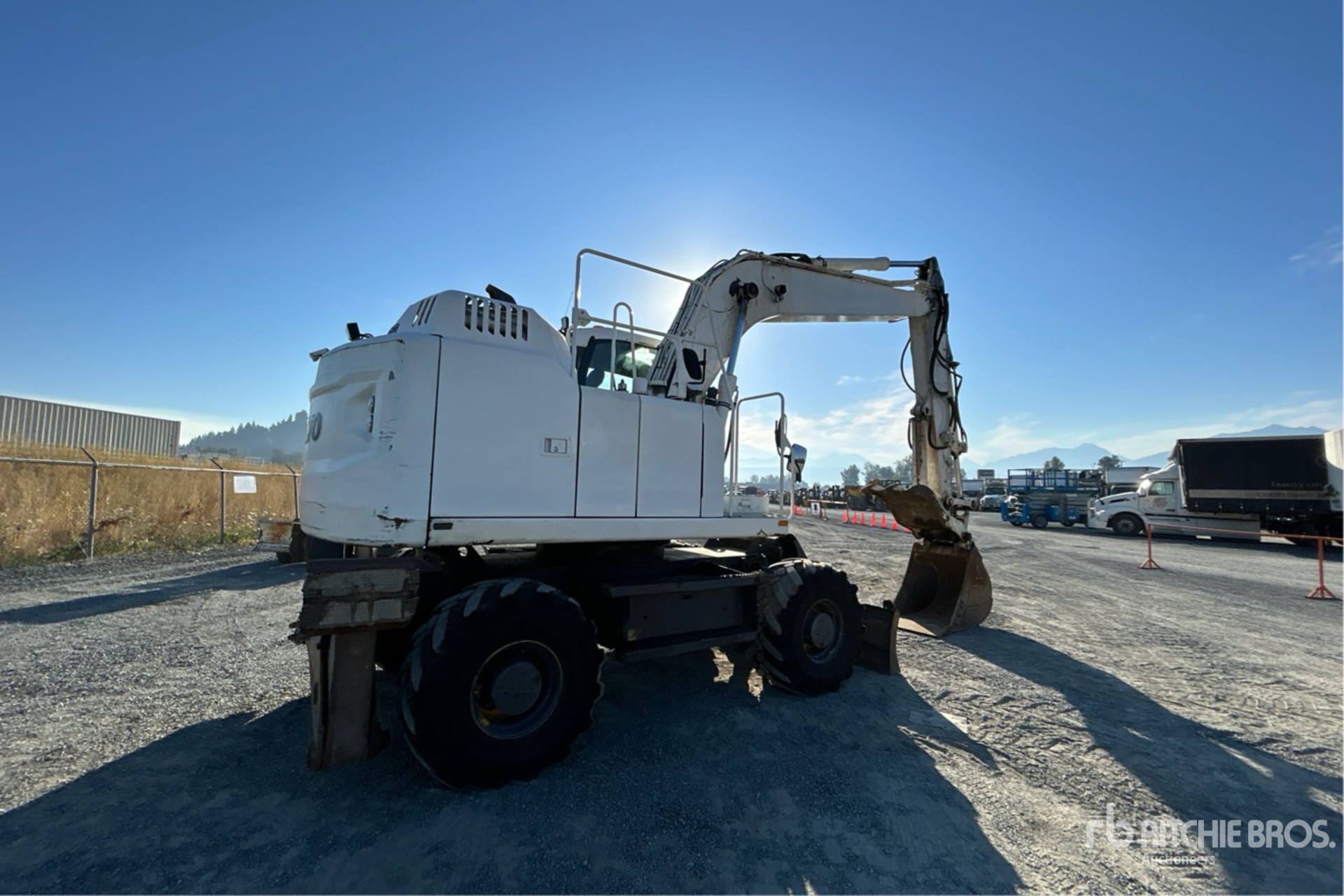 General Appearance with Picture, Right Rear Corner